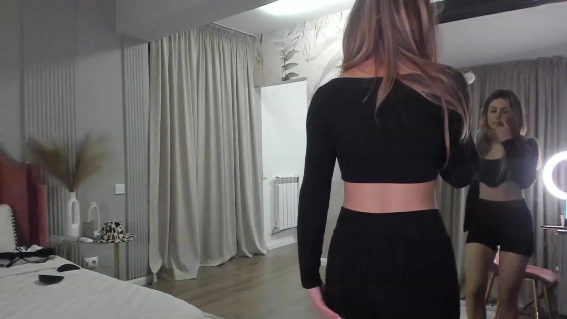 Gallery image thumbnail from NellieCutest's myfreecams stream on, 06/08/2023, 20:38 image 4 of 20