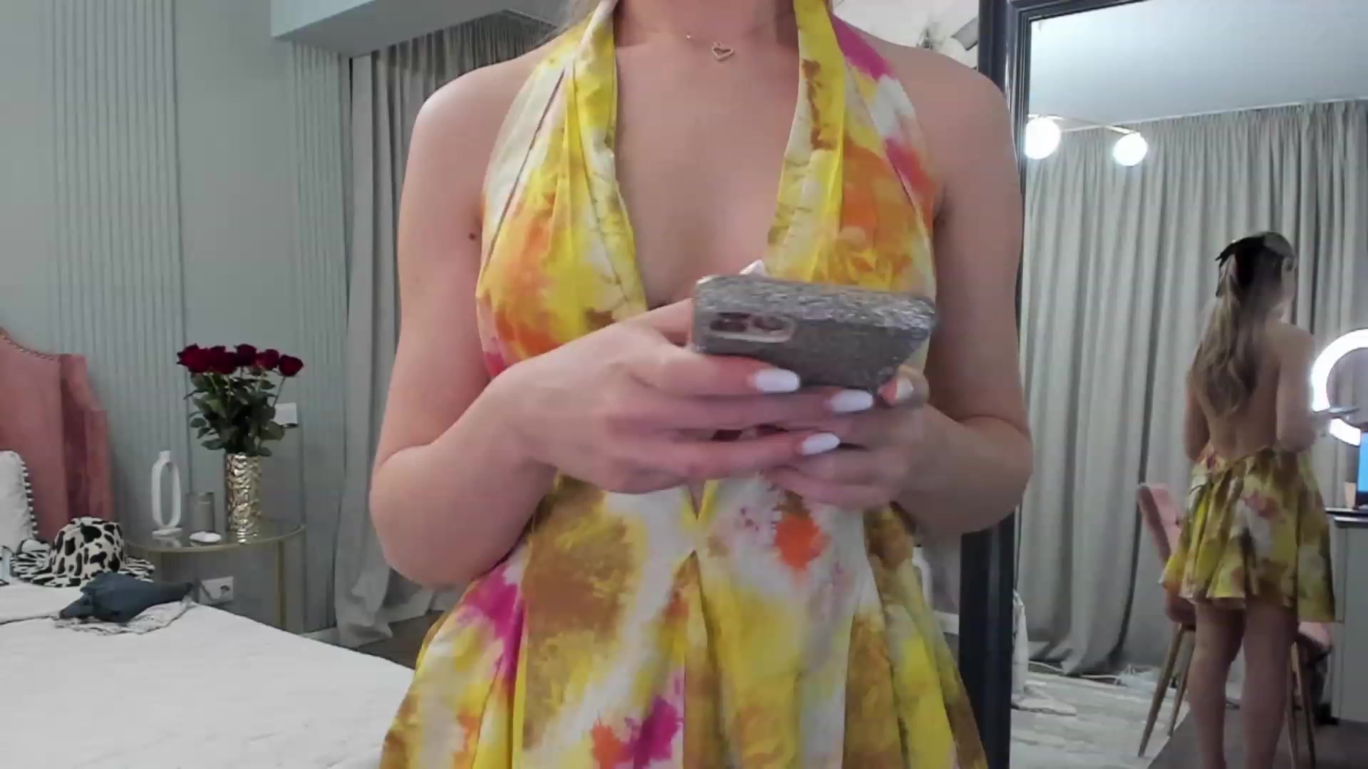 Gallery image thumbnail from NellieCutest's myfreecams stream on, 06/09/2023, 21:32 image 16 of 20