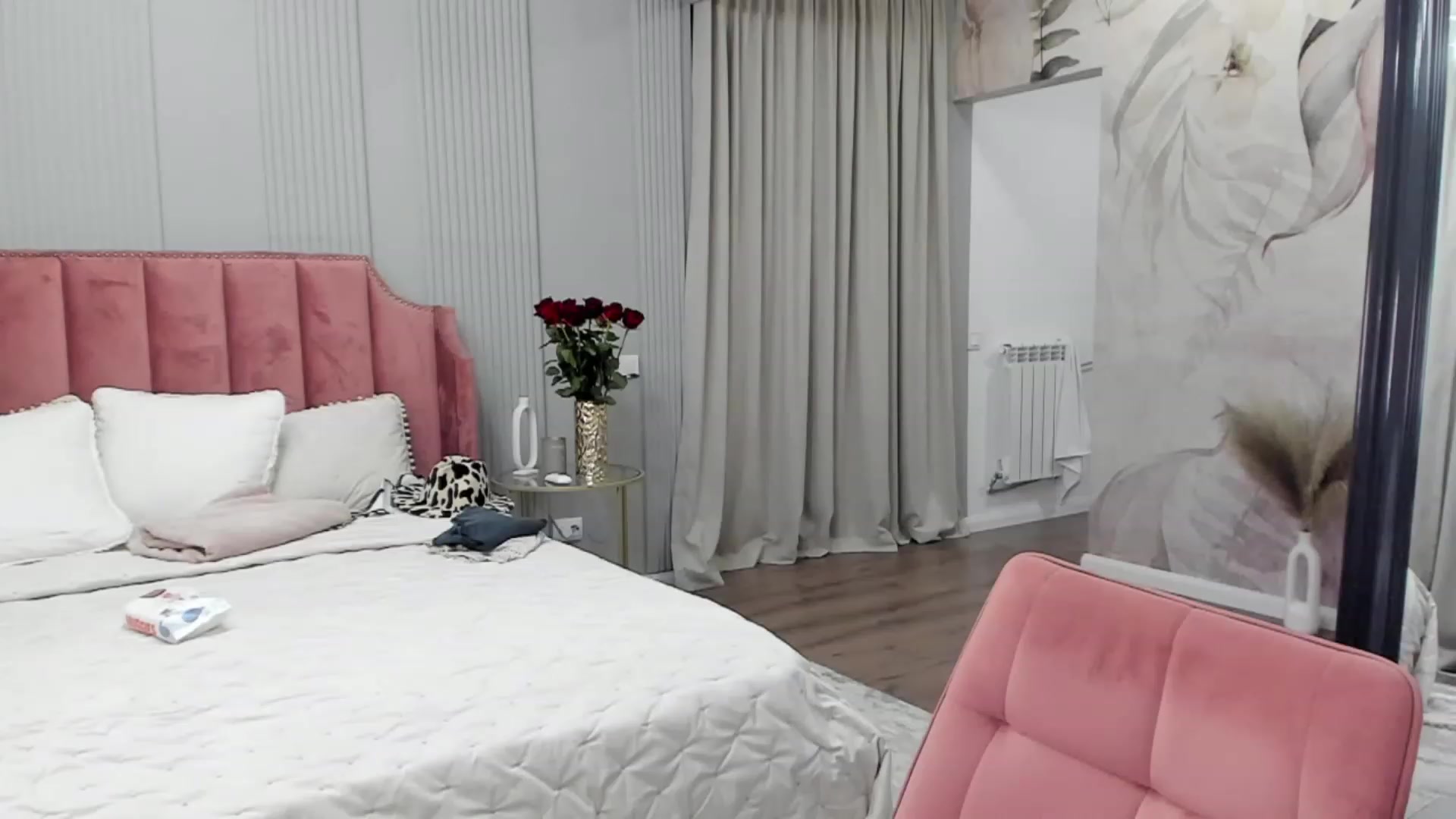 Gallery image thumbnail from NellieCutest's myfreecams stream on, 06/09/2023, 21:32 image 7 of 20