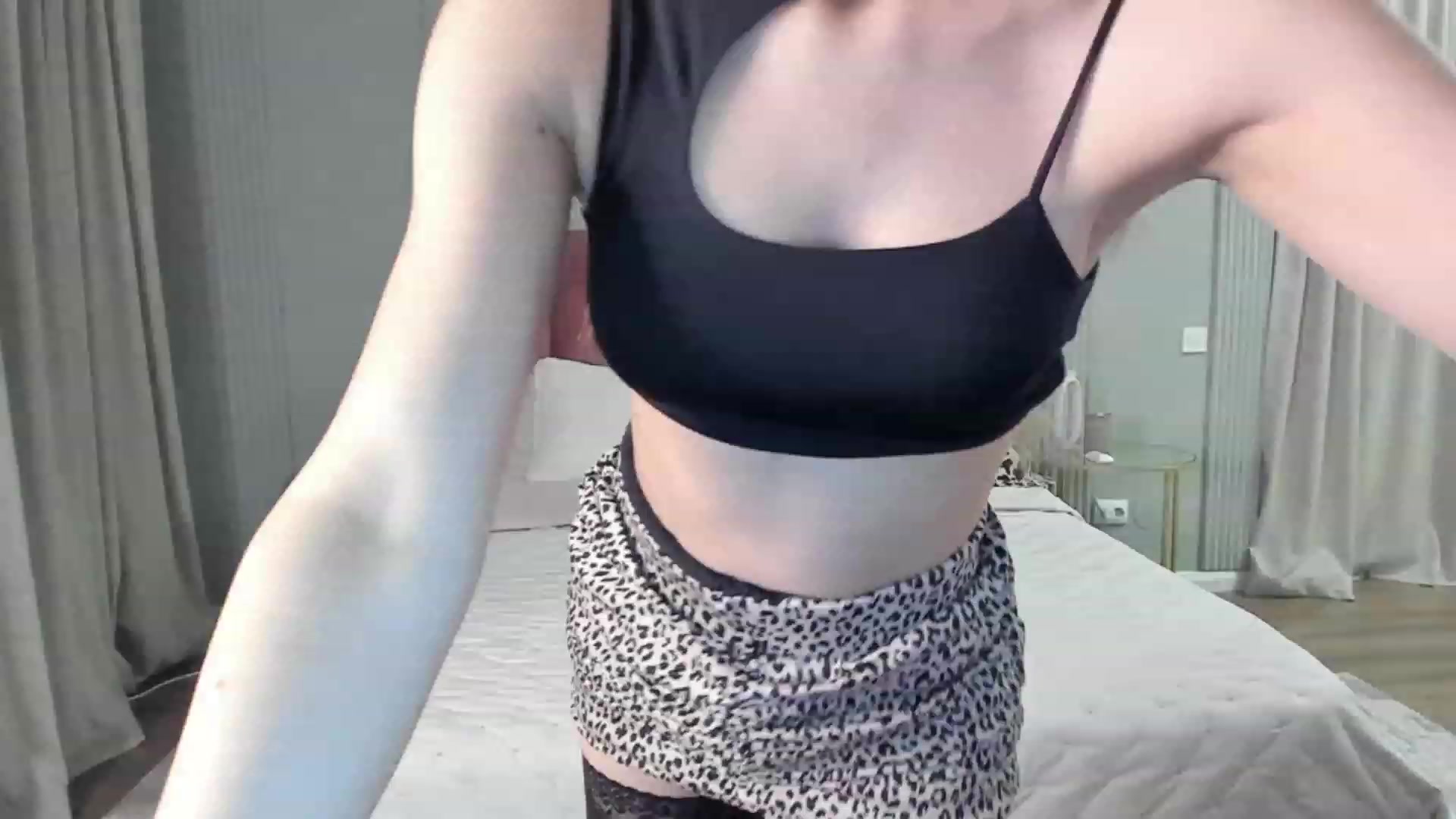 Gallery image thumbnail from NellieCutest's myfreecams stream on, 06/15/2023, 21:40 image 6 of 20