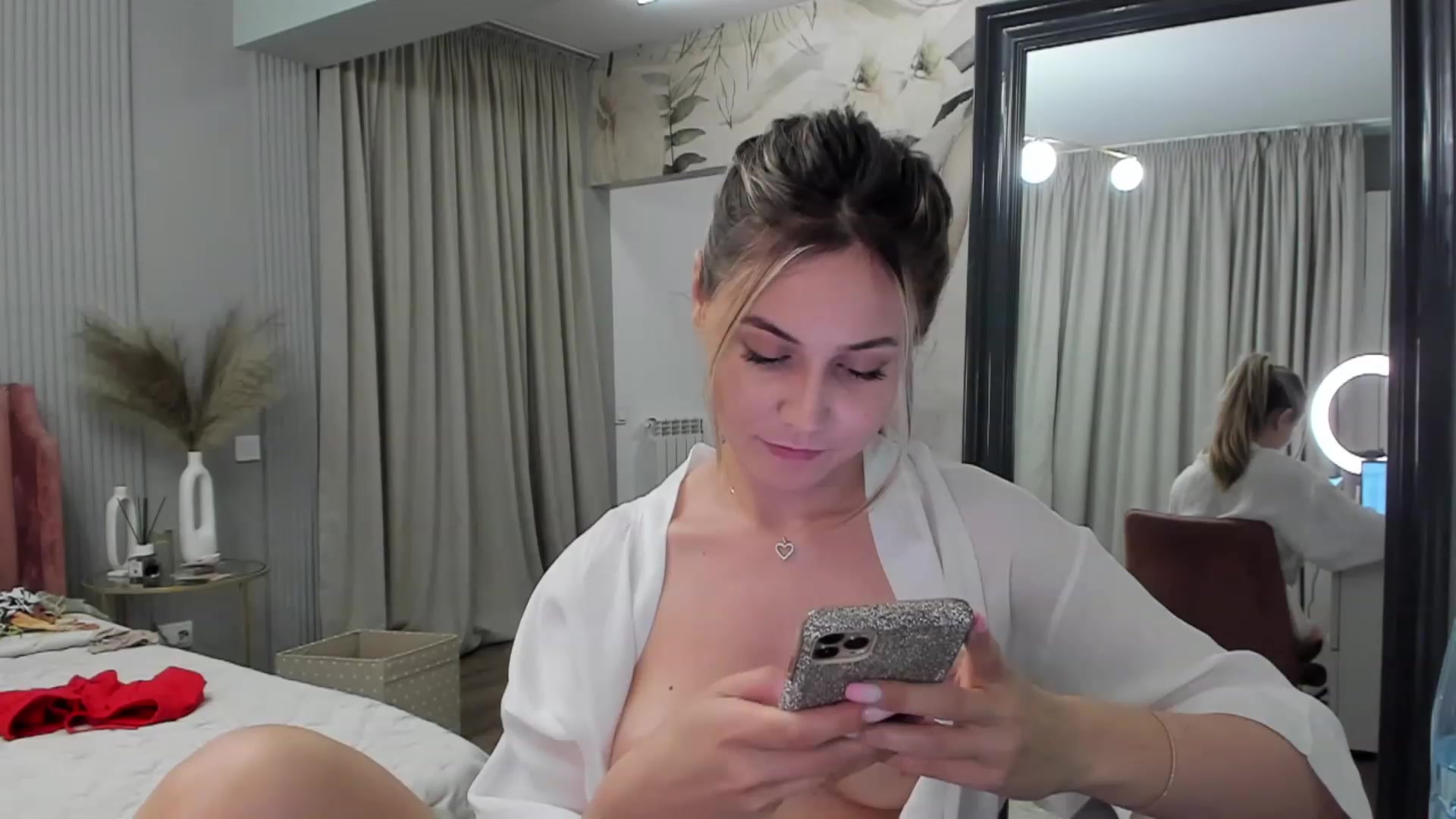 Gallery image thumbnail from NellieCutest's myfreecams stream on, 06/29/2023, 22:13 image 17 of 20