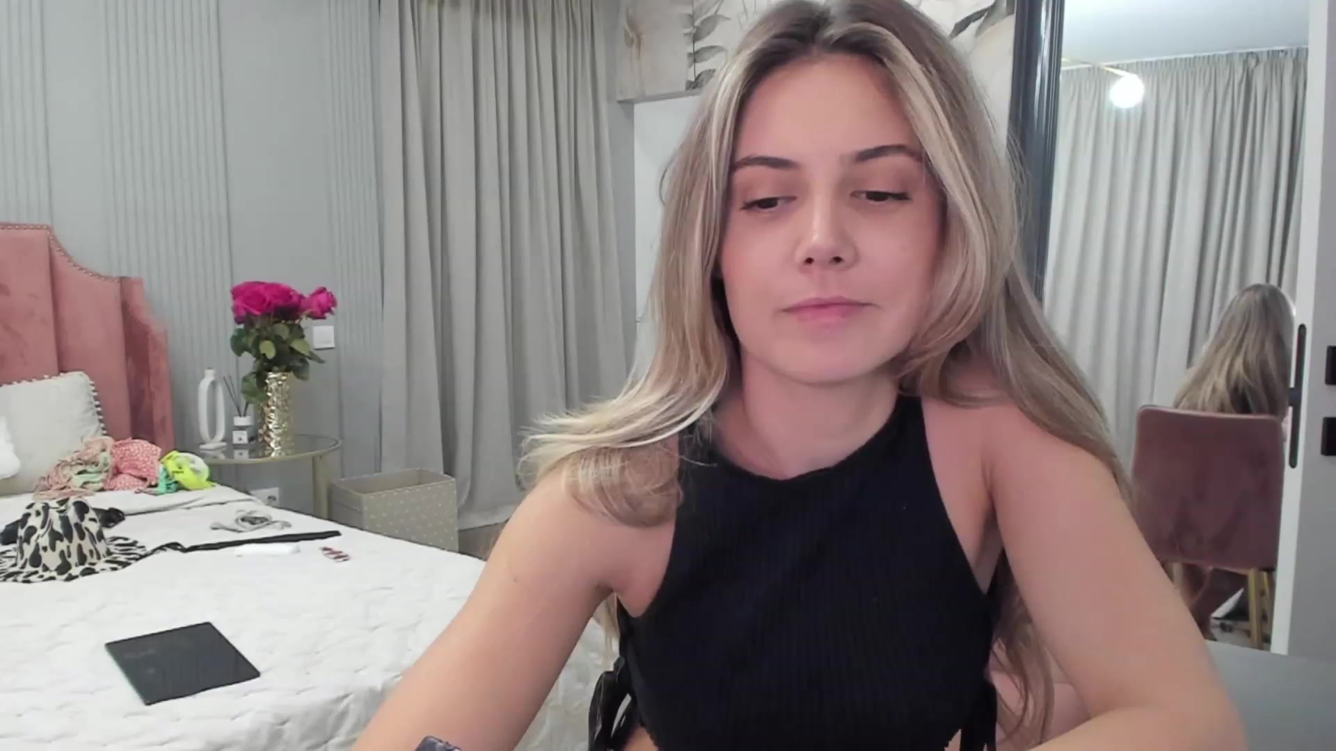Gallery image thumbnail from NellieCutest's myfreecams stream on, 07/08/2023, 19:44 image 15 of 20