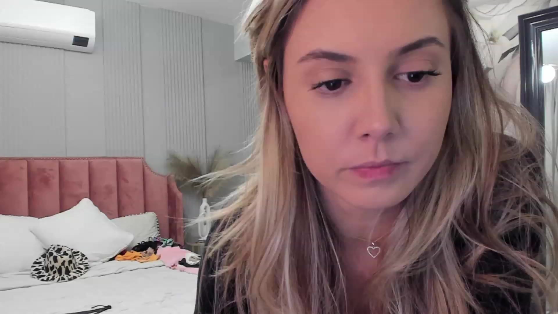 Gallery image thumbnail from NellieCutest's myfreecams stream on, 07/14/2023, 19:47 image 5 of 20