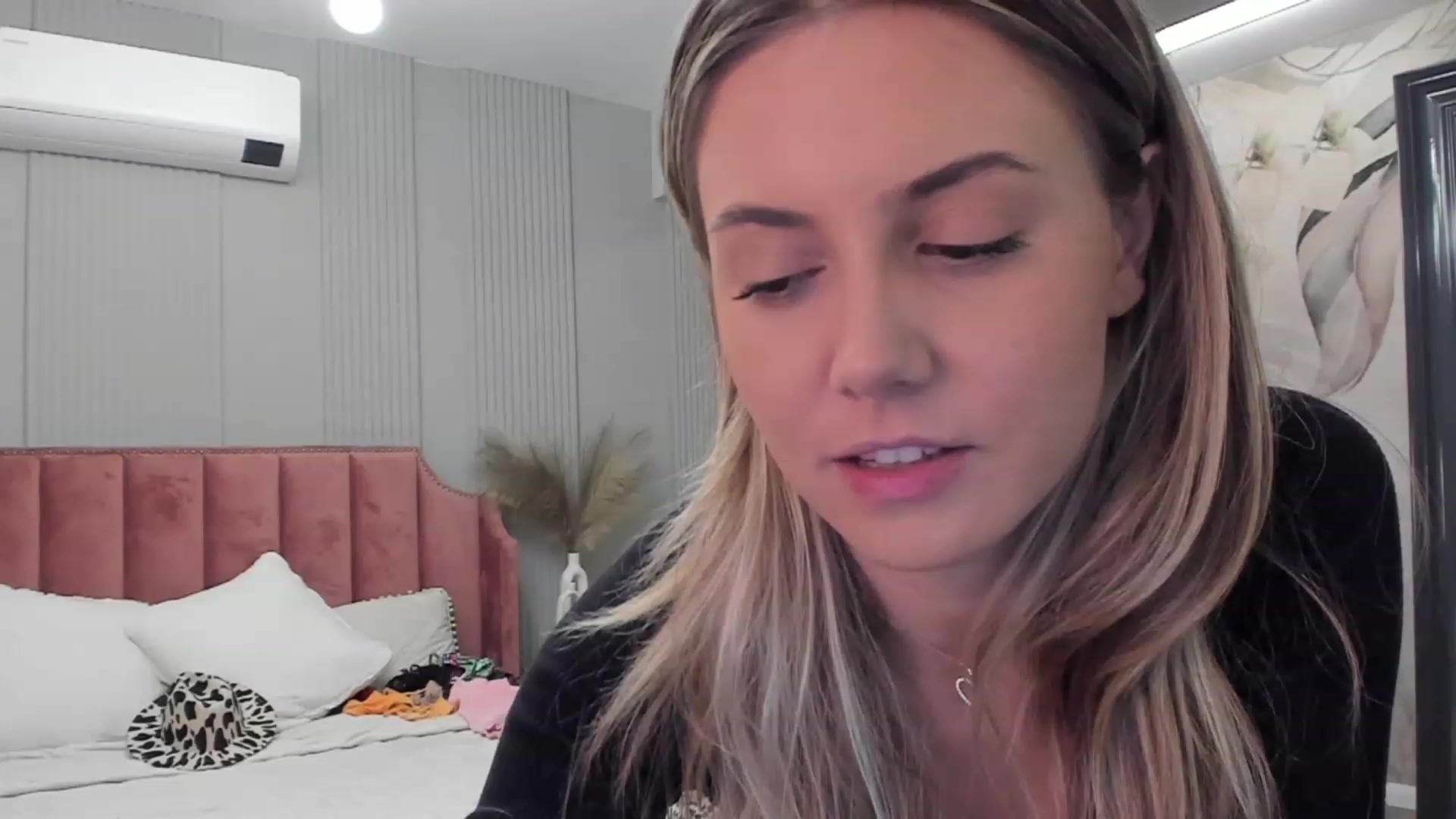 Gallery image thumbnail from NellieCutest's myfreecams stream on, 07/14/2023, 19:47 image 1 of 20