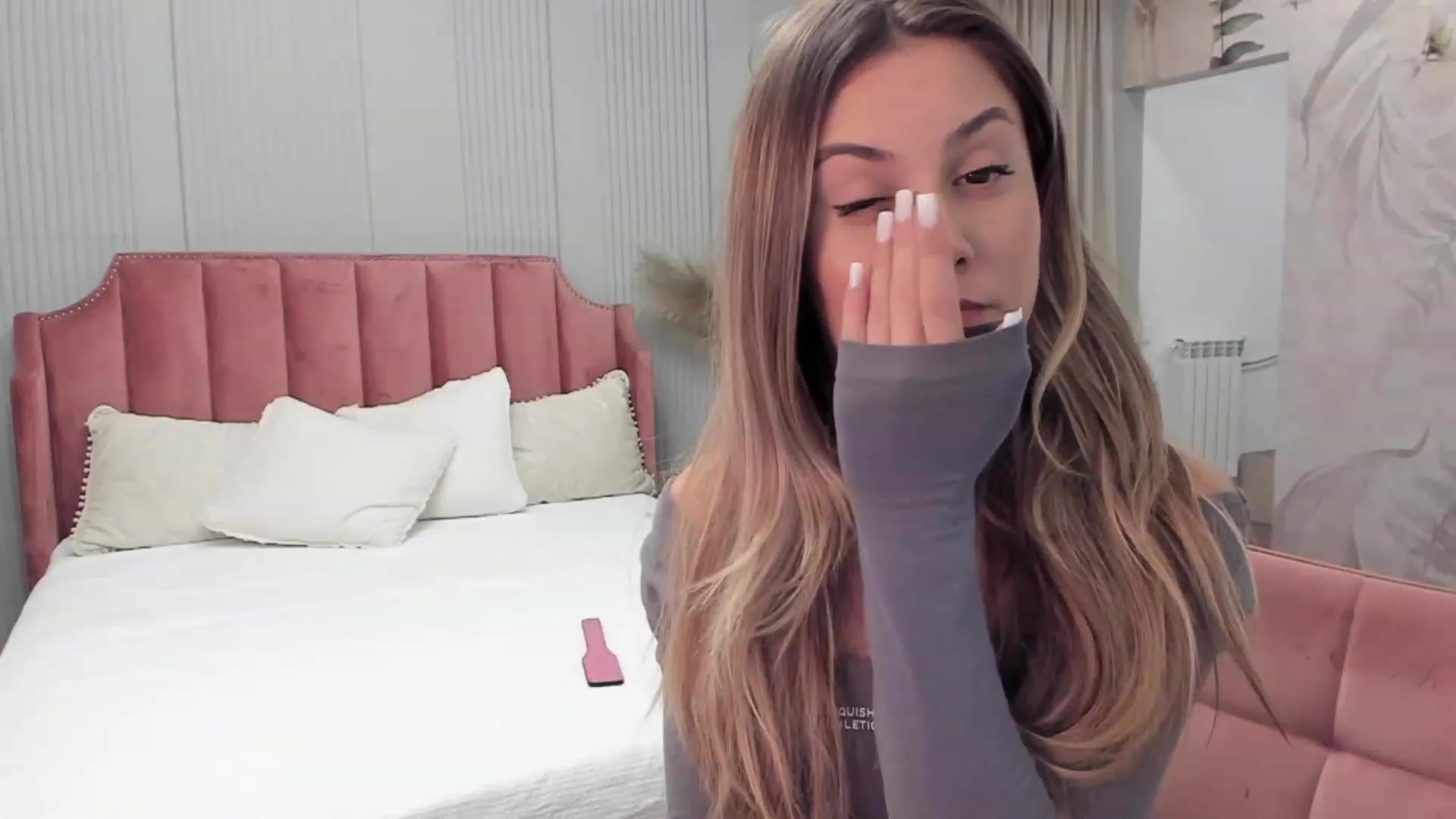 Gallery image thumbnail from NellieCutest's myfreecams stream on, 11/03/2023, 22:23 image 2 of 20