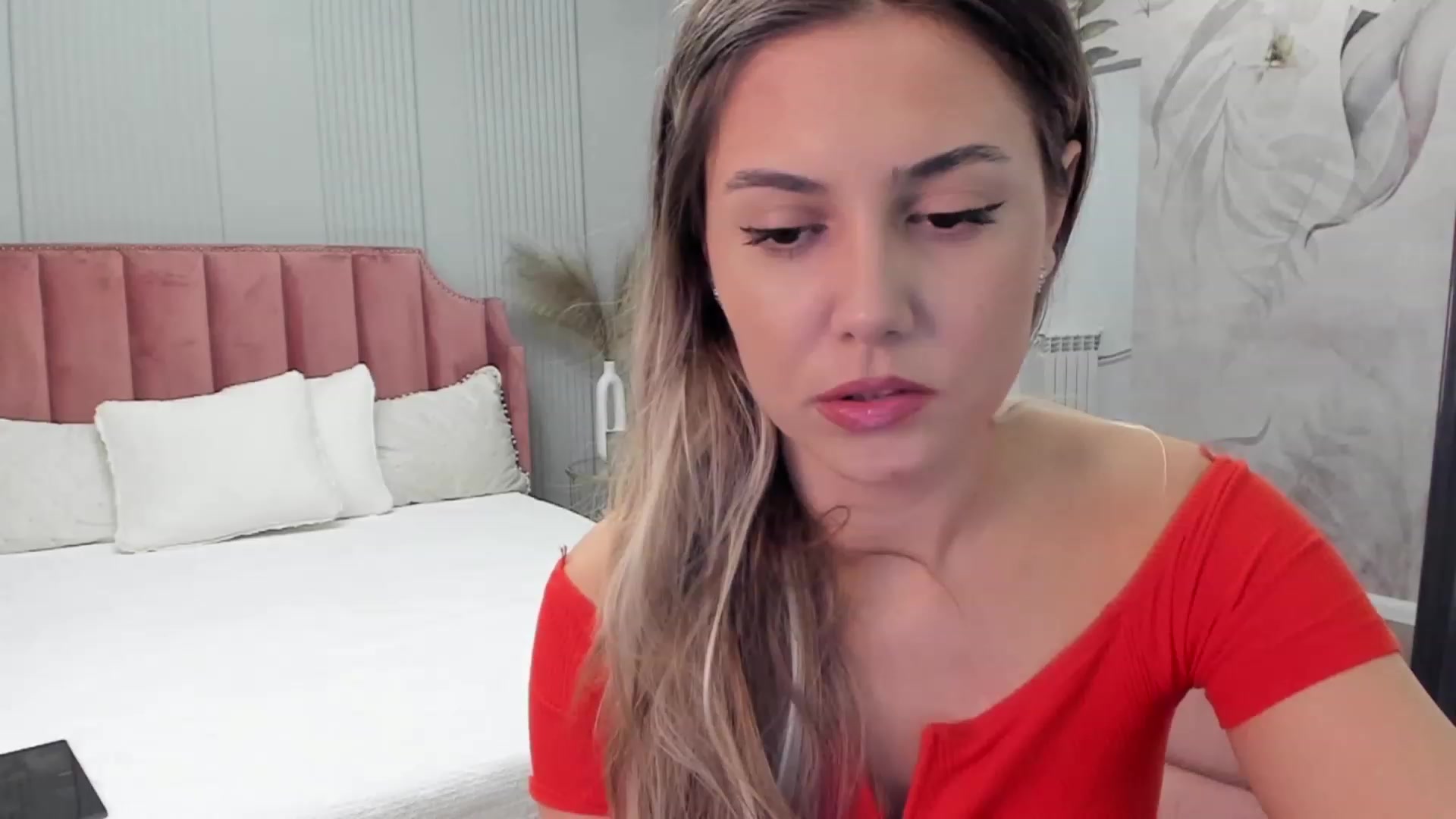 Gallery image thumbnail from NellieCutest's myfreecams stream on, 11/04/2023, 20:42 image 11 of 20