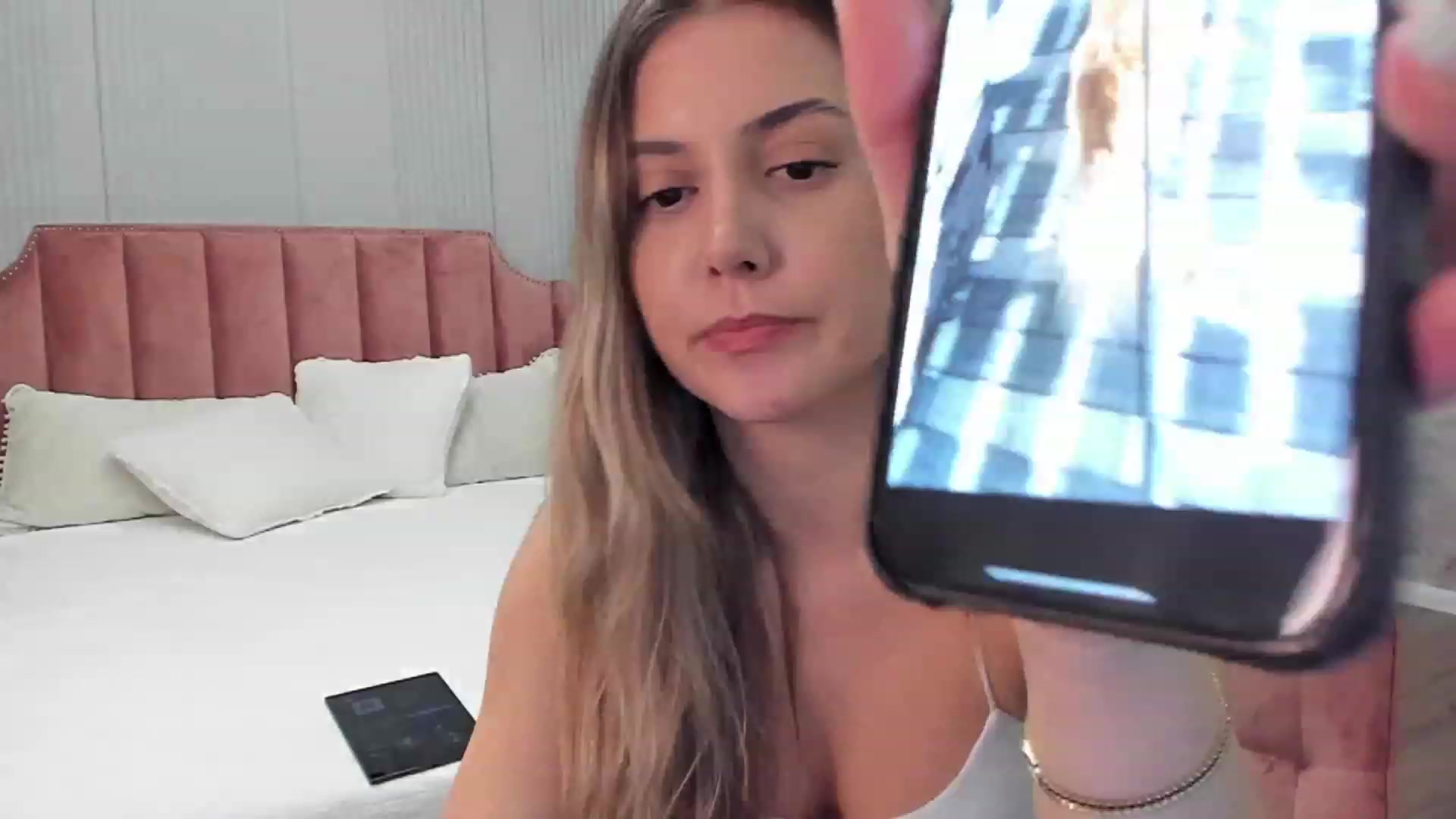 Gallery image thumbnail from NellieCutest's myfreecams stream on, 11/05/2023, 22:37 image 2 of 20