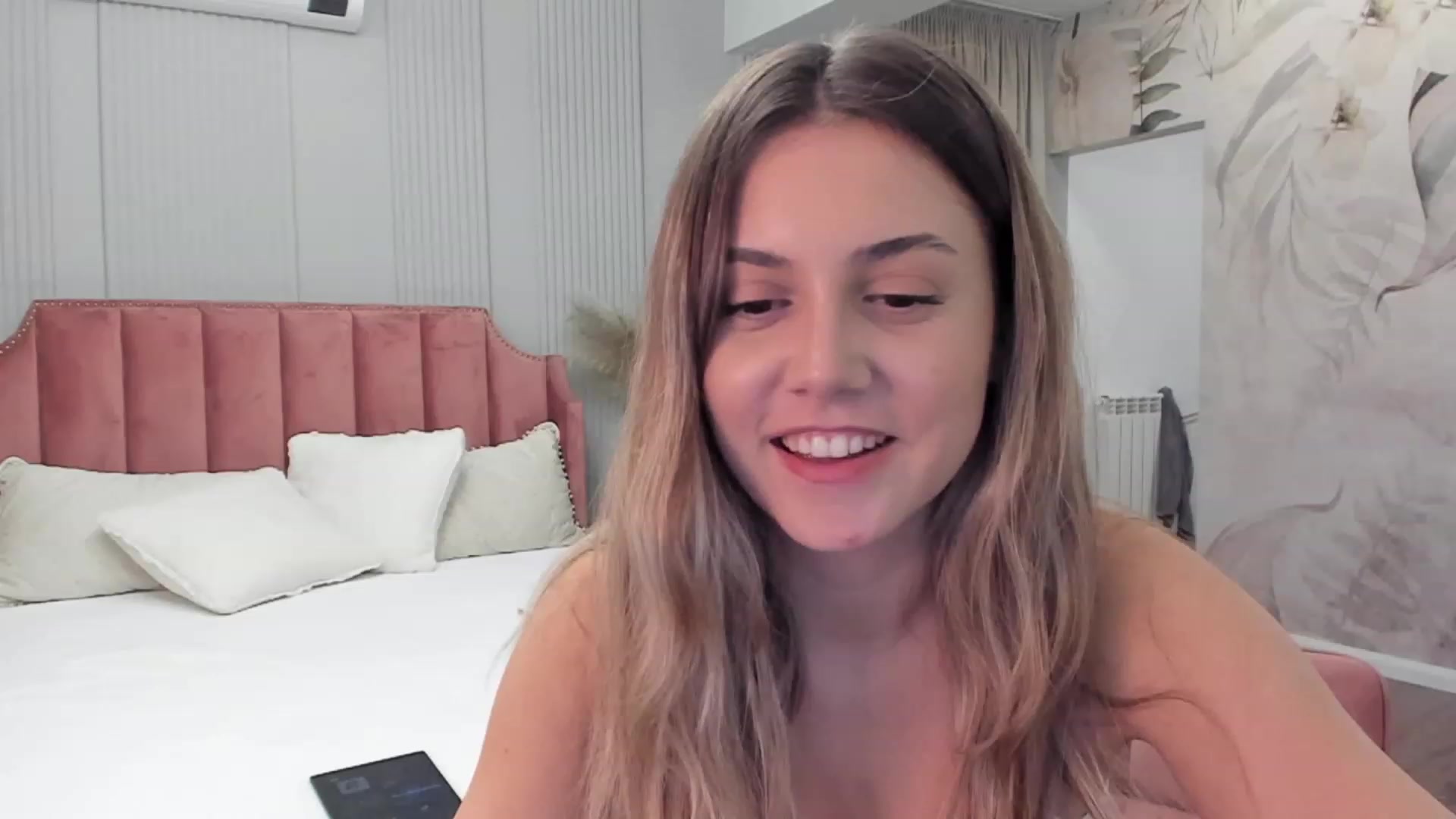 Gallery image thumbnail from NellieCutest's myfreecams stream on, 11/05/2023, 22:37 image 1 of 20
