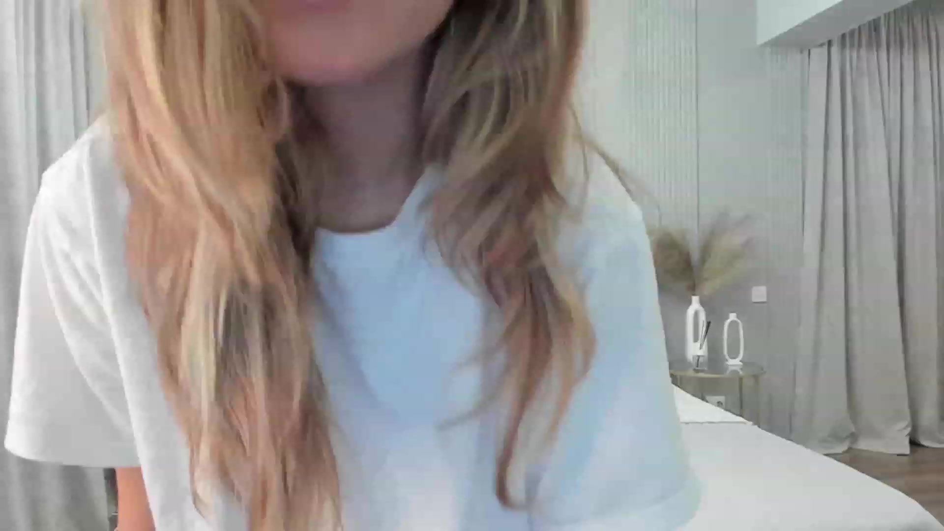 Gallery image thumbnail from NellieCutest's myfreecams stream on, 11/23/2023, 22:56 image 8 of 20