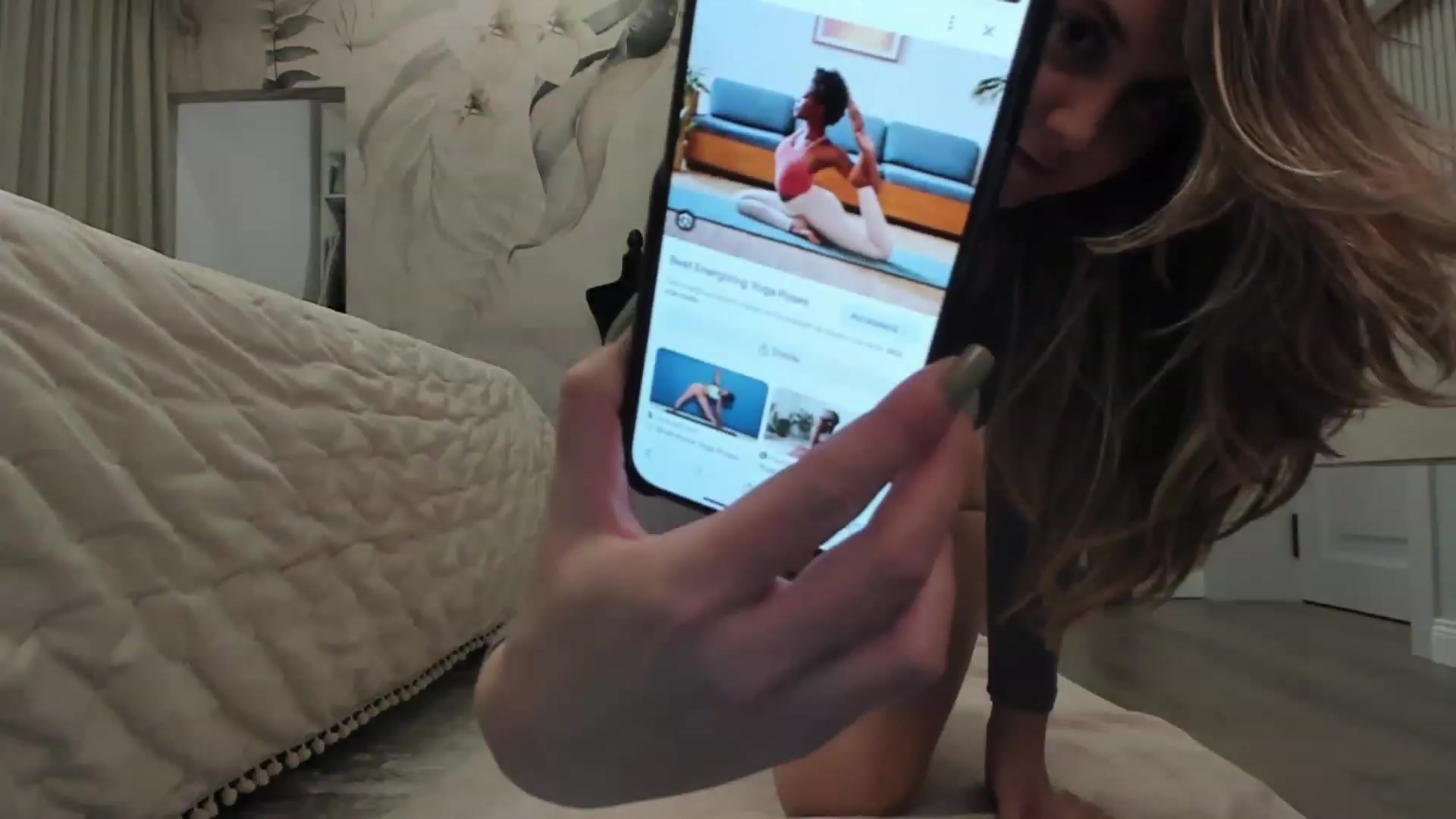 Gallery image thumbnail from NellieCutest's myfreecams stream on, 12/08/2023, 22:49 image 2 of 20