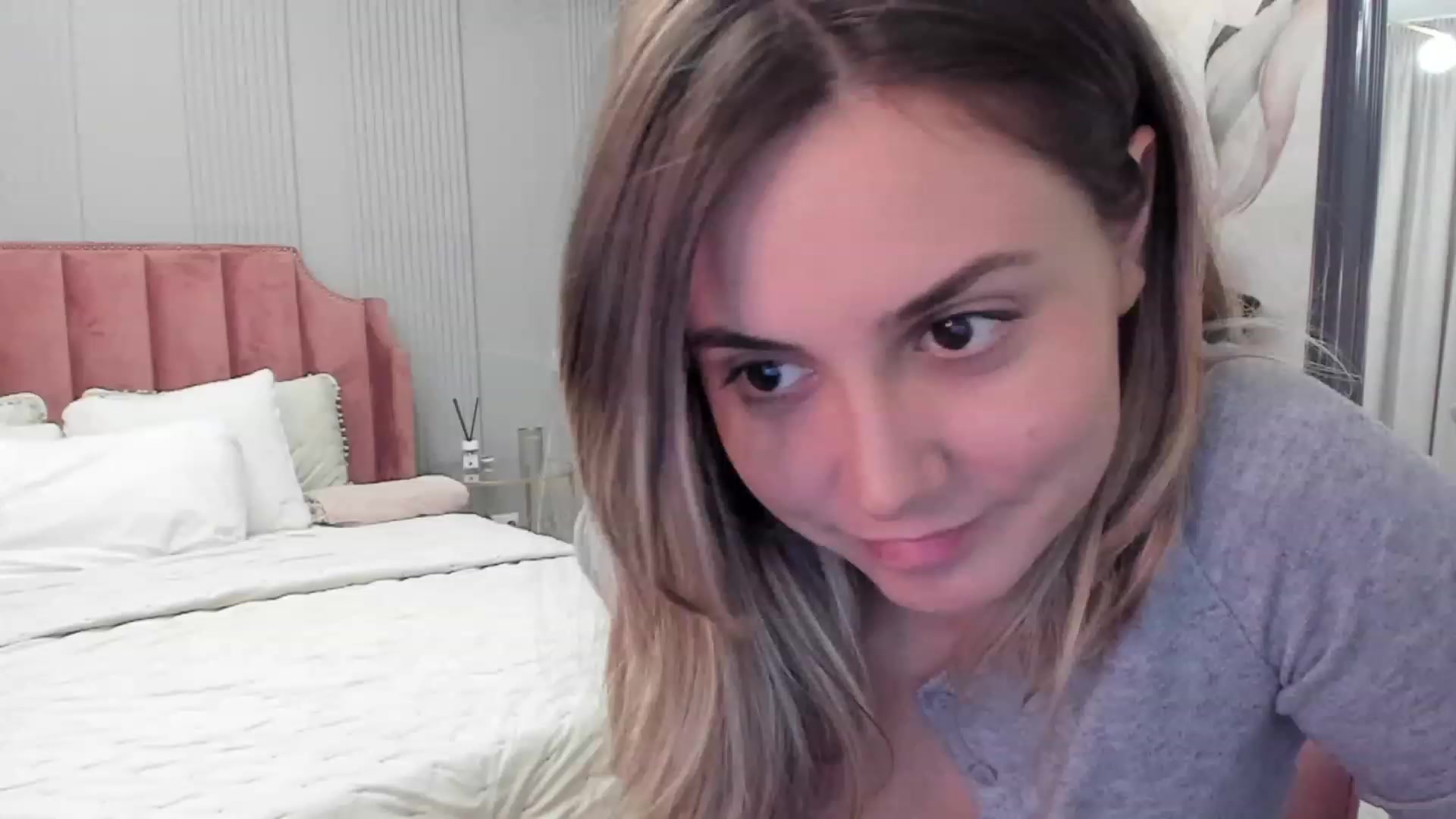 Gallery image thumbnail from NellieCutest's myfreecams stream on, 12/22/2023, 21:17 image 20 of 20
