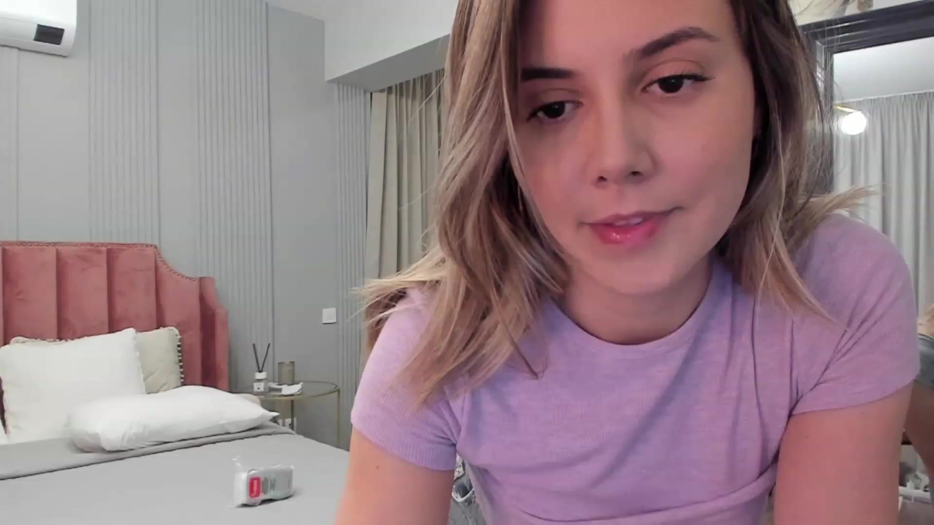 Gallery image thumbnail from NellieCutest's myfreecams stream on, 12/28/2023, 21:10 image 18 of 20
