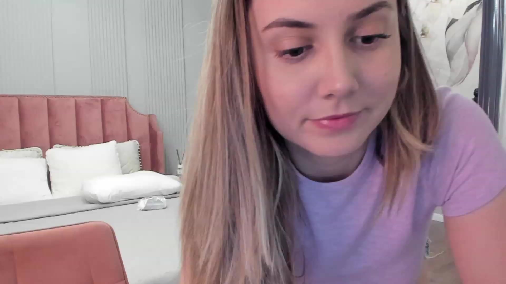 Gallery image thumbnail from NellieCutest's myfreecams stream on, 12/28/2023, 22:18 image 18 of 20