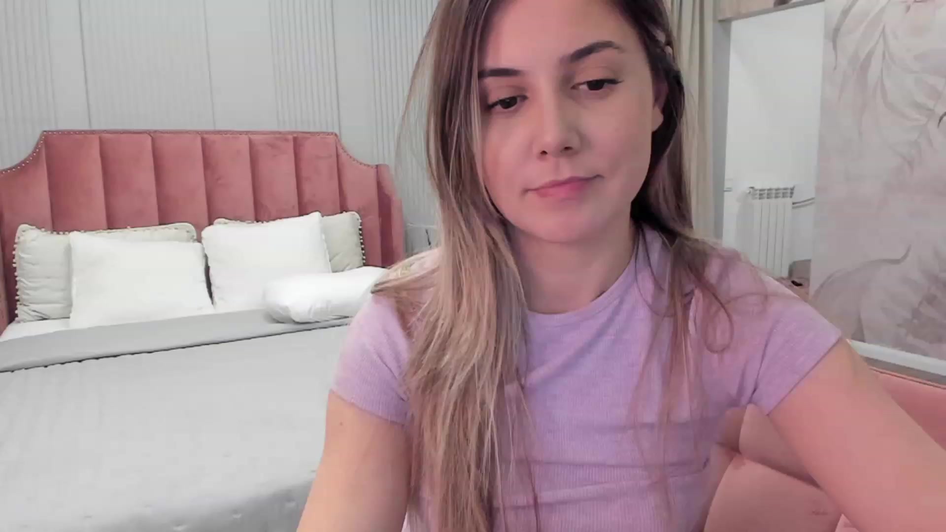 Gallery image thumbnail from NellieCutest's myfreecams stream on, 12/28/2023, 22:18 image 6 of 20