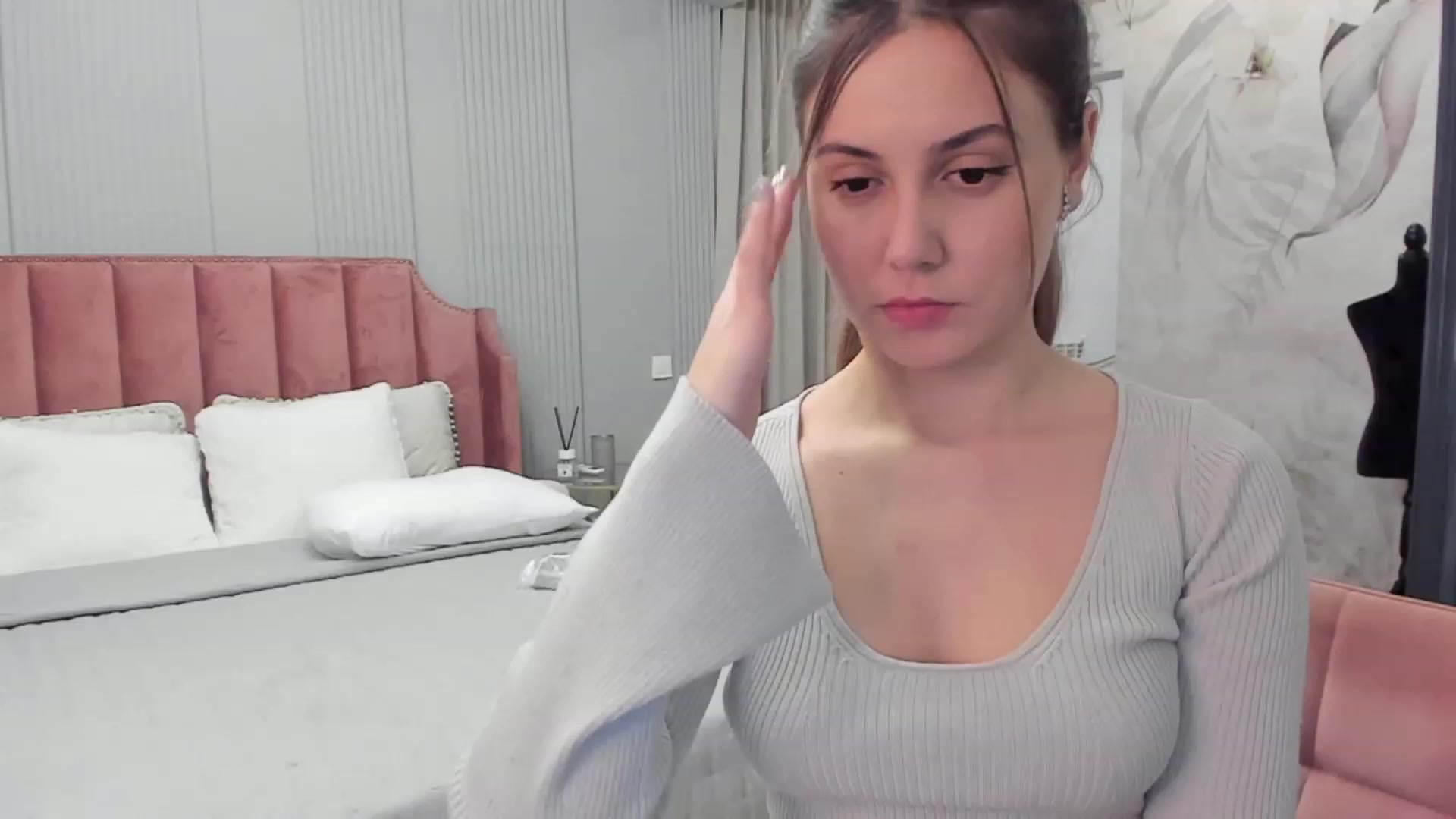 Gallery image thumbnail from NellieCutest's myfreecams stream on, 12/29/2023, 22:03 image 11 of 20