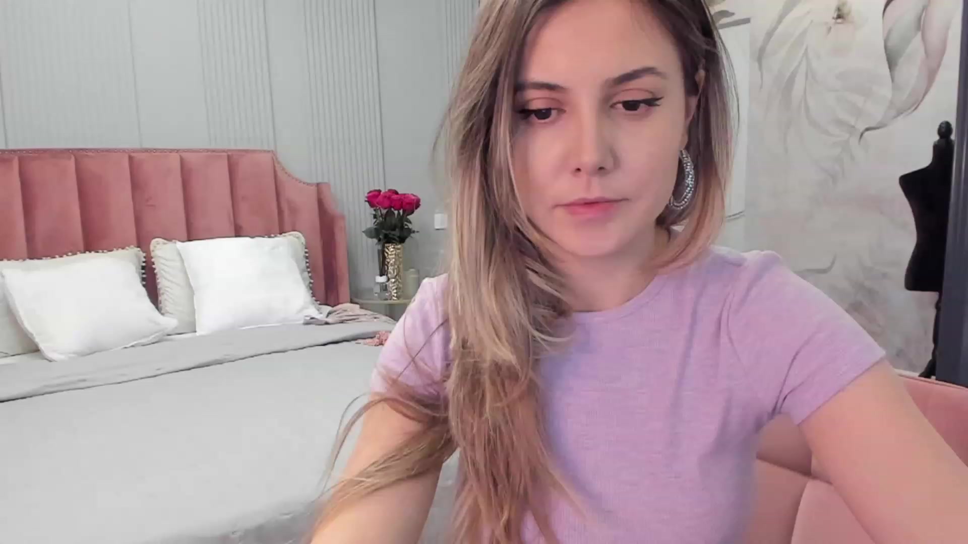Gallery image thumbnail from NellieCutest's myfreecams stream on, 01/05/2024, 21:20 image 17 of 20