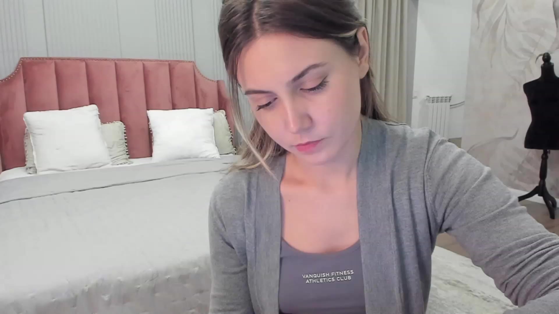 Gallery image thumbnail from NellieCutest's myfreecams stream on, 01/11/2024, 22:01 image 3 of 20