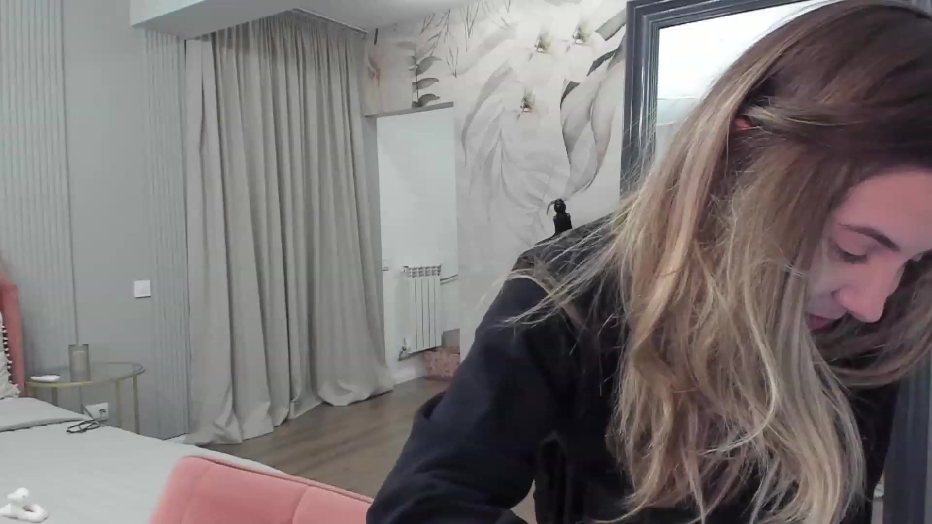 Gallery image thumbnail from NellieCutest's myfreecams stream on, 01/18/2024, 22:48 image 15 of 20