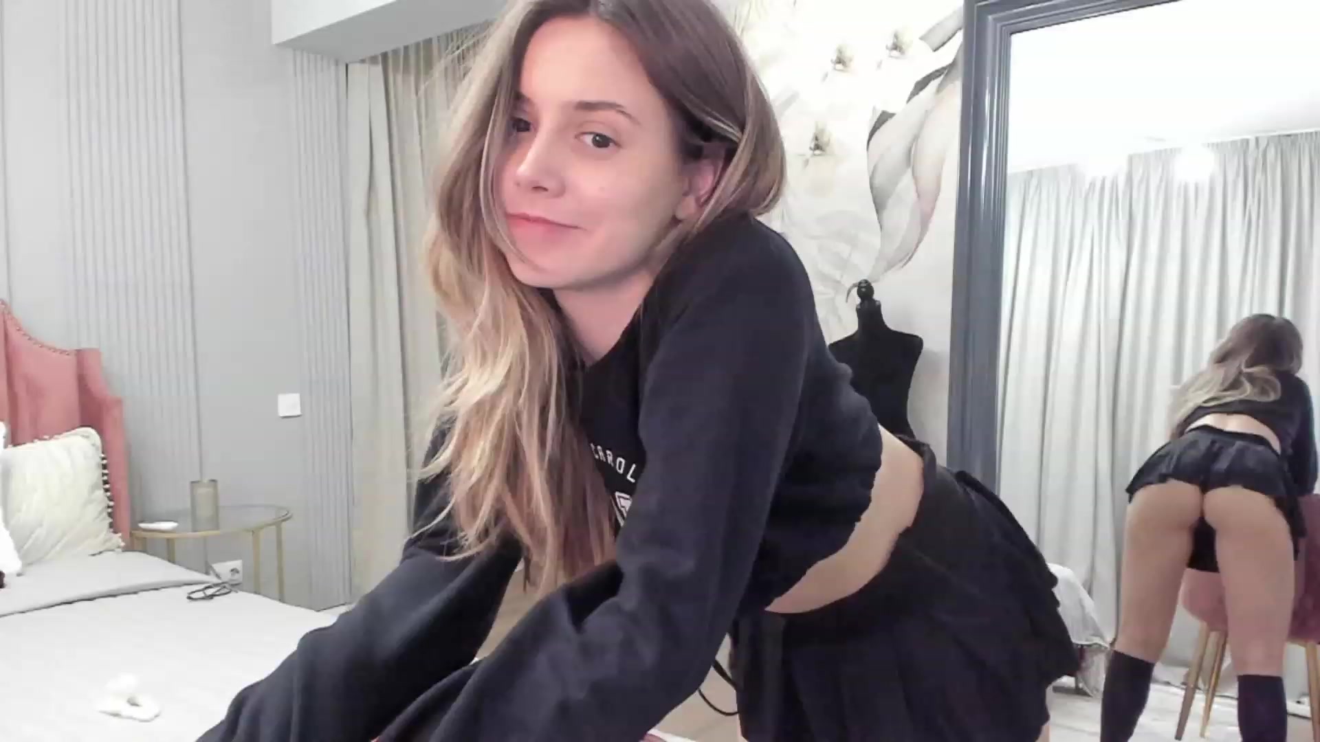 Gallery image thumbnail from NellieCutest's myfreecams stream on, 01/18/2024, 22:48 image 13 of 20