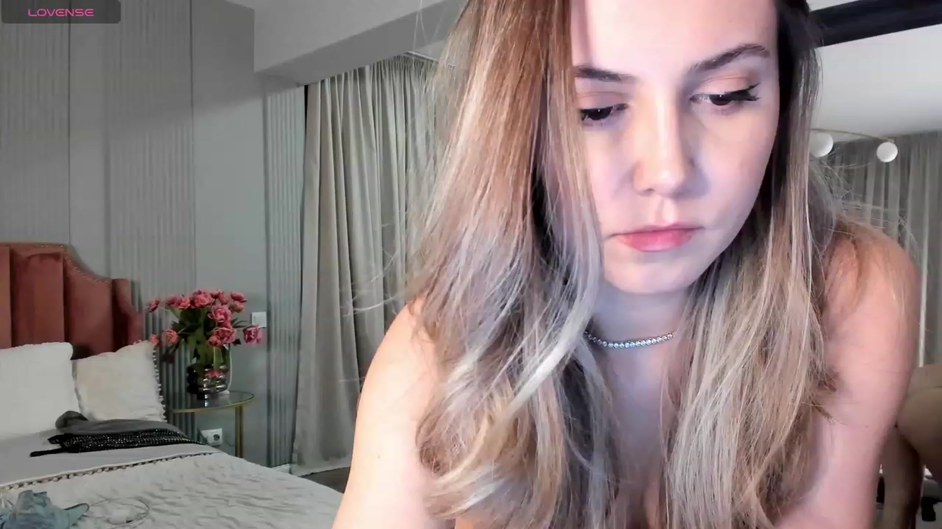 Gallery image thumbnail from NellieCutest's myfreecams stream on, 03/01/2024, 22:05 image 14 of 20