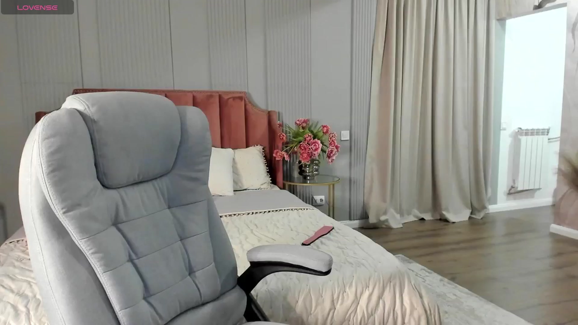 Gallery image thumbnail from NellieCutest's myfreecams stream on, 03/03/2024, 22:41 image 19 of 20