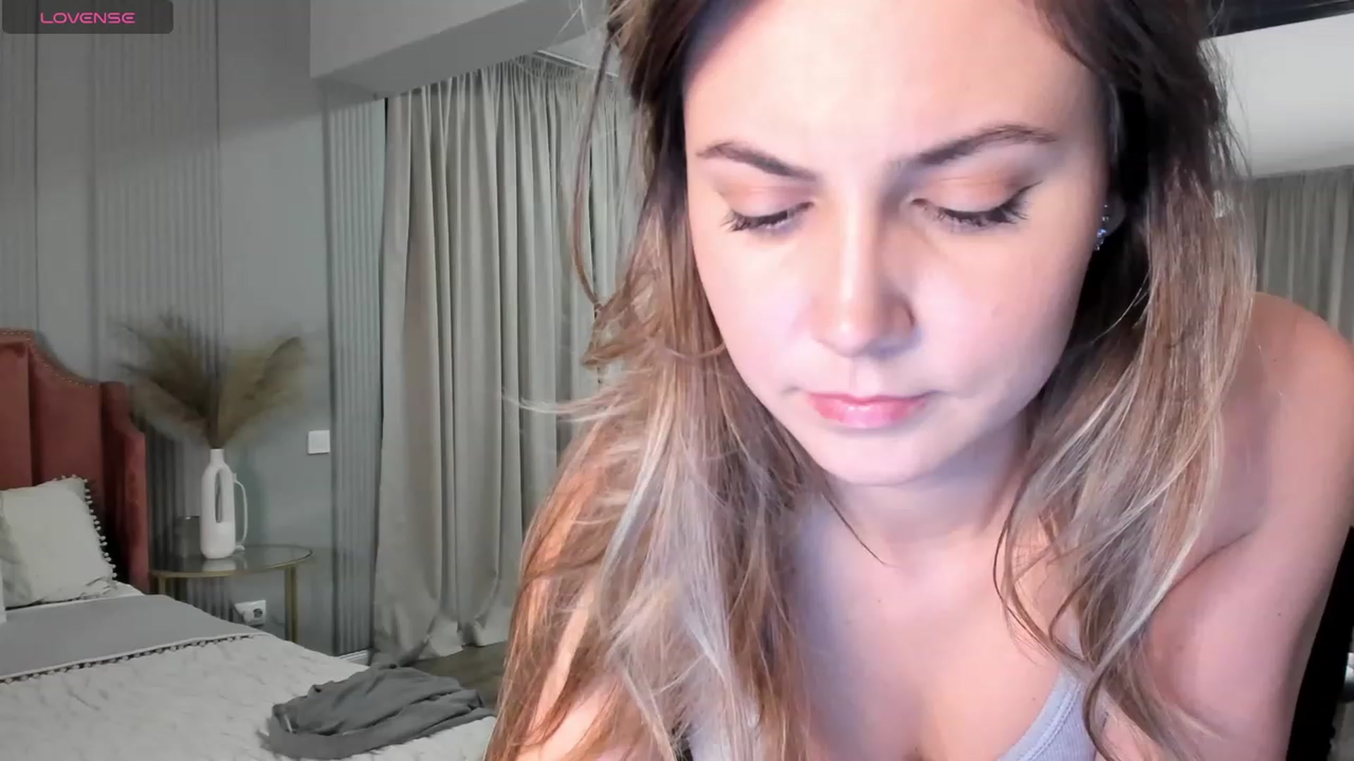 Gallery image thumbnail from NellieCutest's myfreecams stream on, 03/07/2024, 21:57 image 6 of 20