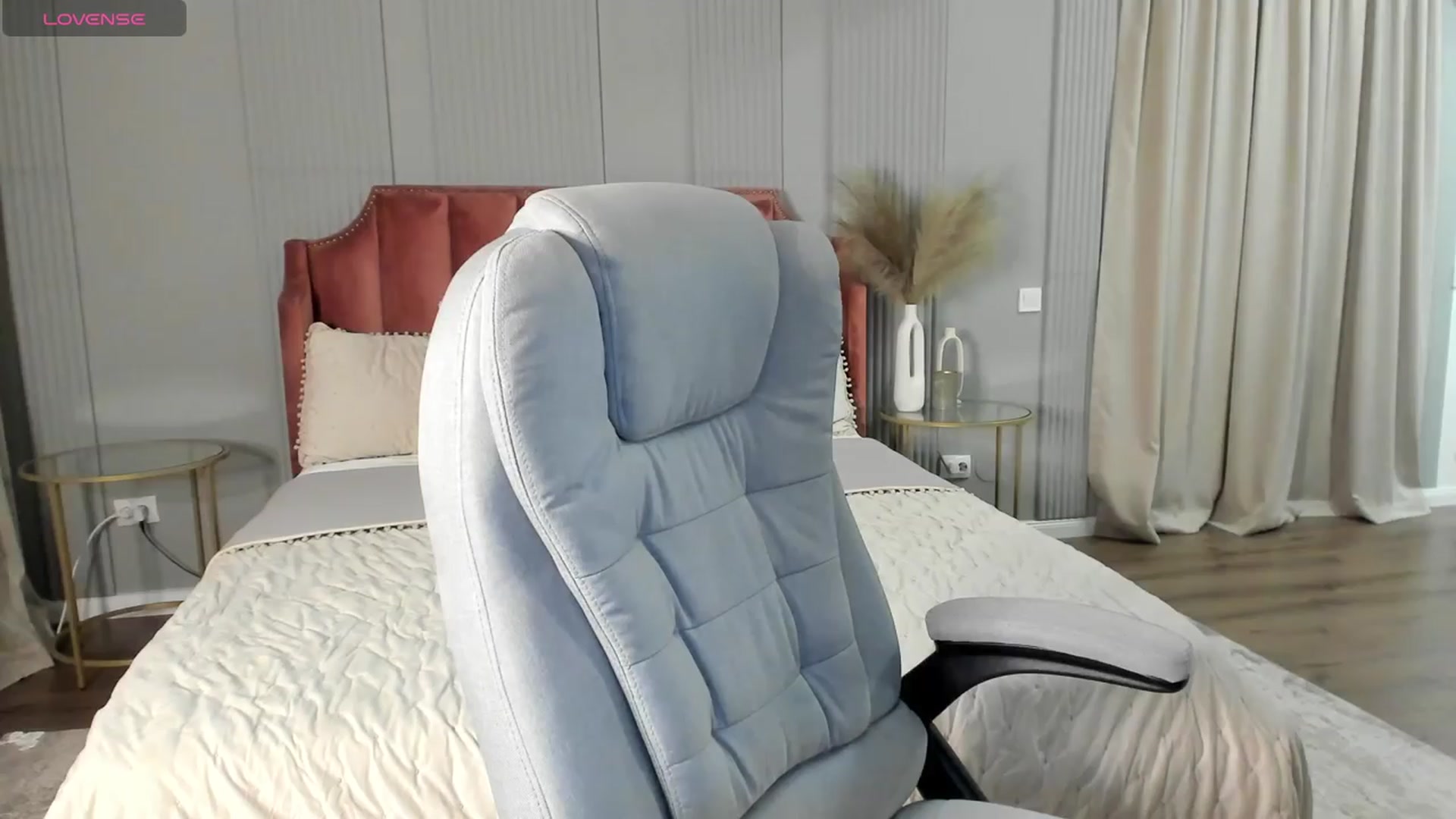Gallery image thumbnail from NellieCutest's myfreecams stream on, 03/21/2024, 21:57 image 12 of 20