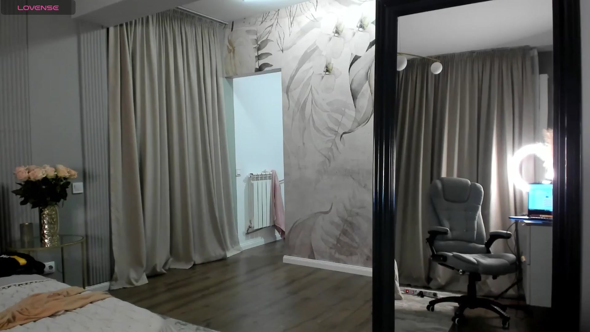 Gallery image thumbnail from NellieCutest's myfreecams stream on, 03/30/2024, 22:44 image 15 of 20