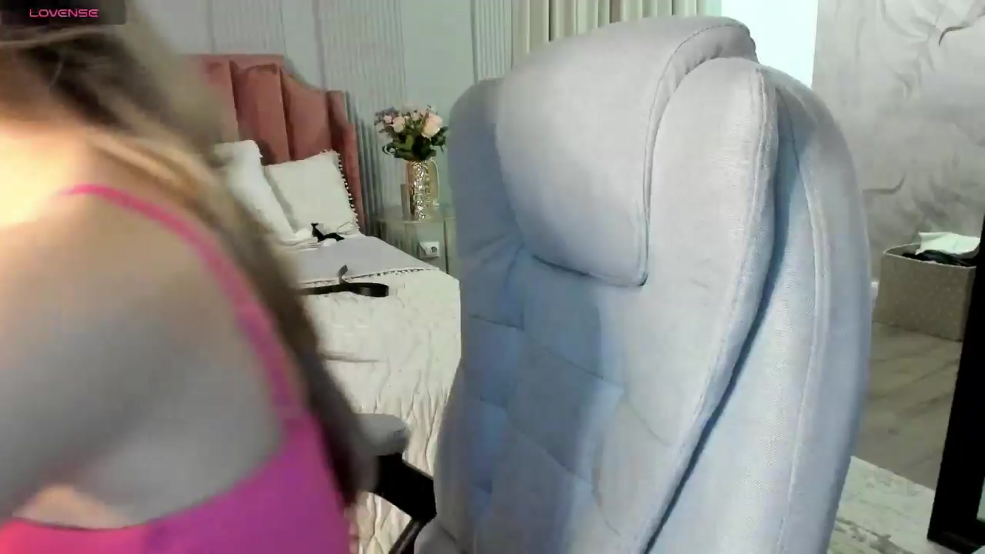Gallery image thumbnail from NellieCutest's myfreecams stream on, 04/11/2024, 22:05 image 10 of 20