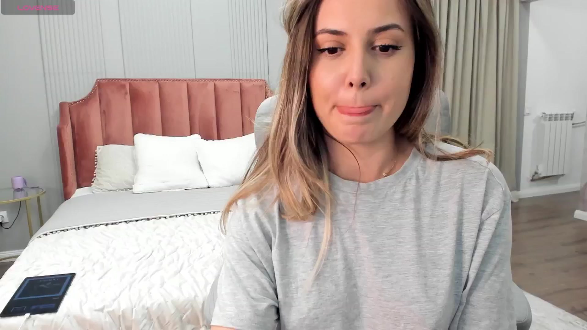 Gallery image thumbnail from NellieCutest's myfreecams stream on, 04/26/2024, 22:16 image 9 of 20