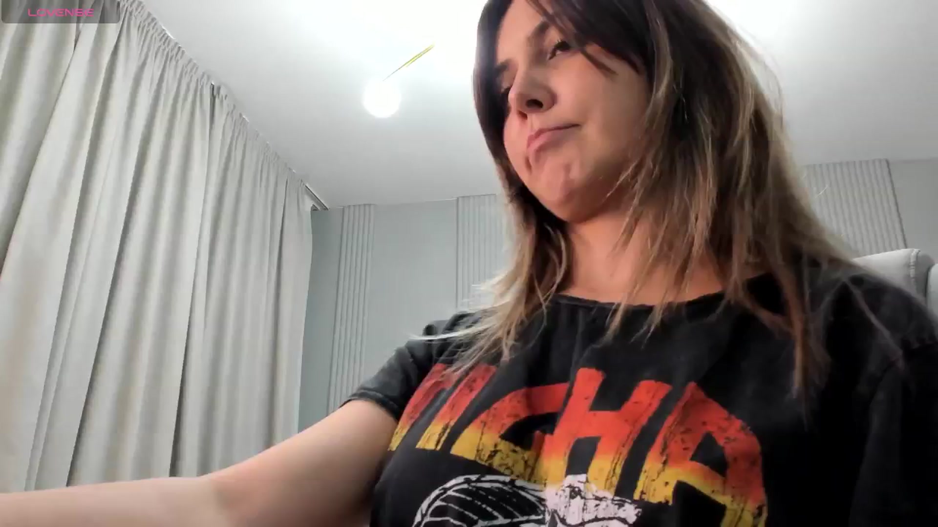 Gallery image thumbnail from NellieCutest's myfreecams stream on, 05/12/2024, 21:55 image 11 of 20