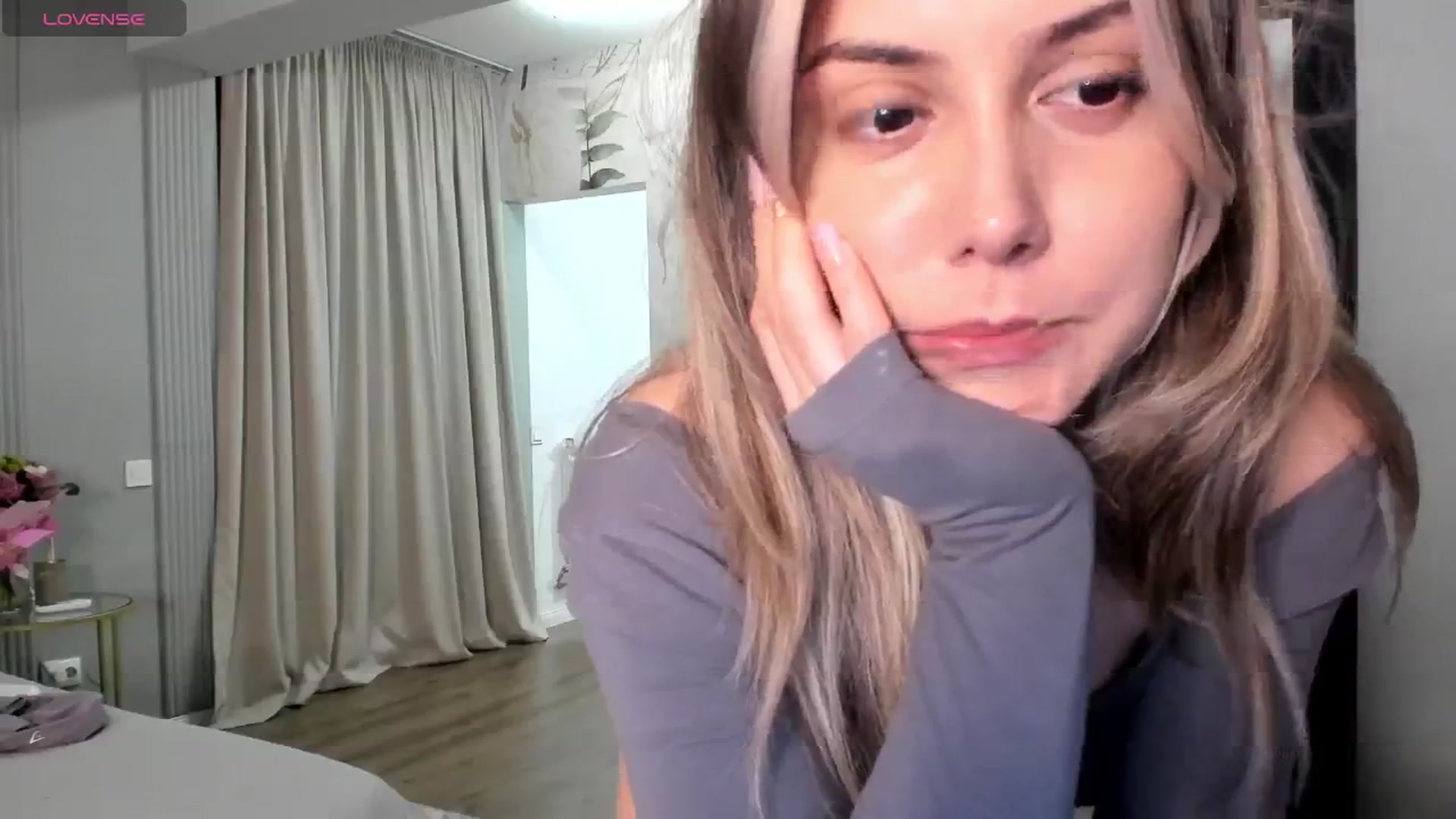 Gallery image thumbnail from NellieCutest's myfreecams stream on, 05/25/2024, 21:21 image 7 of 20