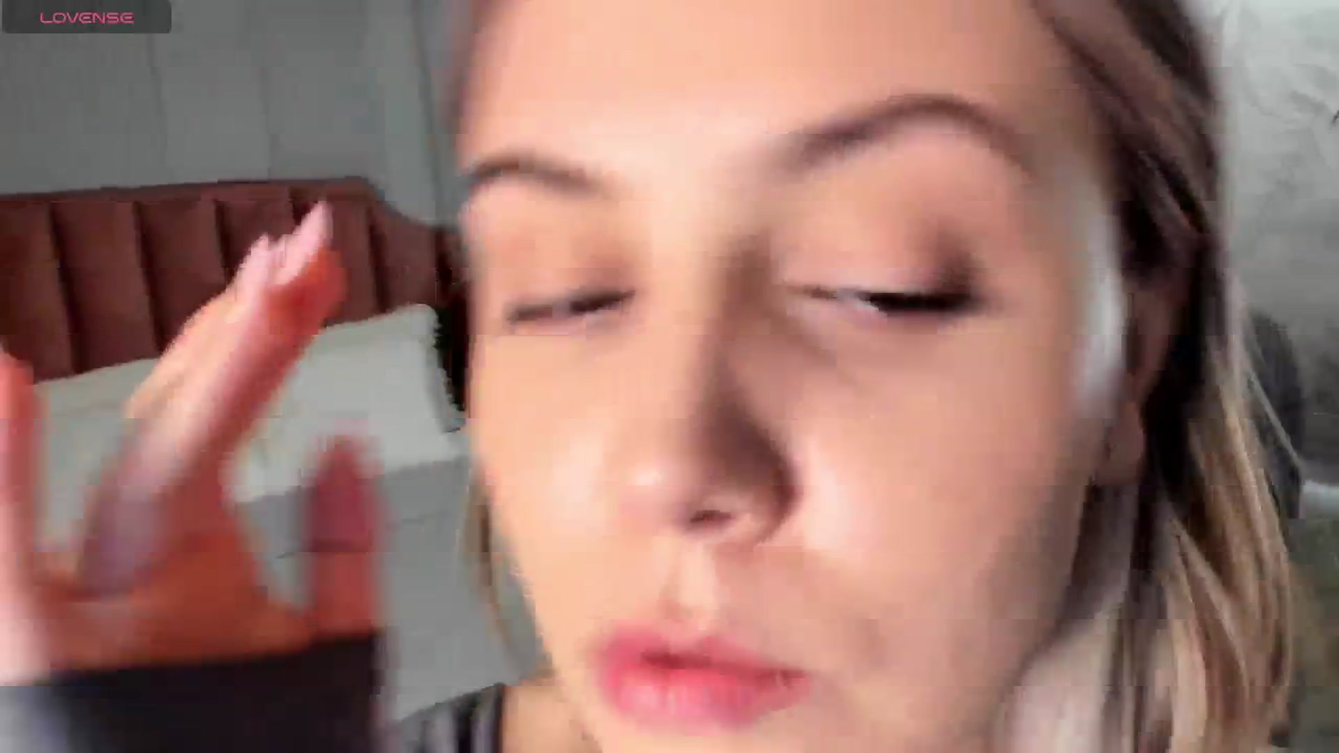 Gallery image thumbnail from NellieCutest's myfreecams stream on, 05/25/2024, 21:21 image 12 of 20