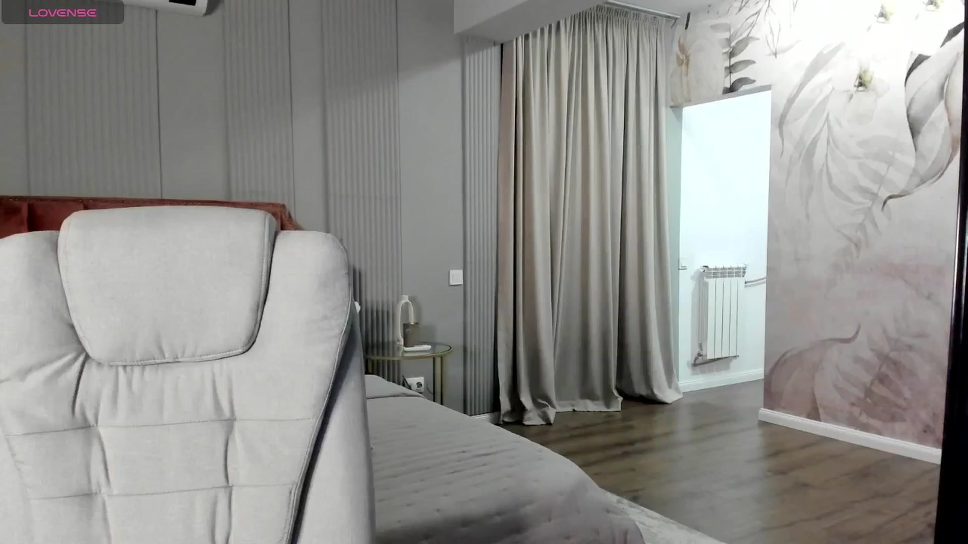 Gallery image thumbnail from NellieCutest's myfreecams stream on, 05/30/2024, 21:21 image 16 of 20