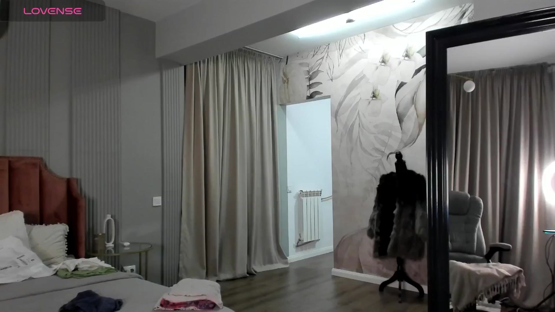 Gallery image thumbnail from NellieCutest's myfreecams stream on, 06/02/2024, 21:47 image 15 of 20