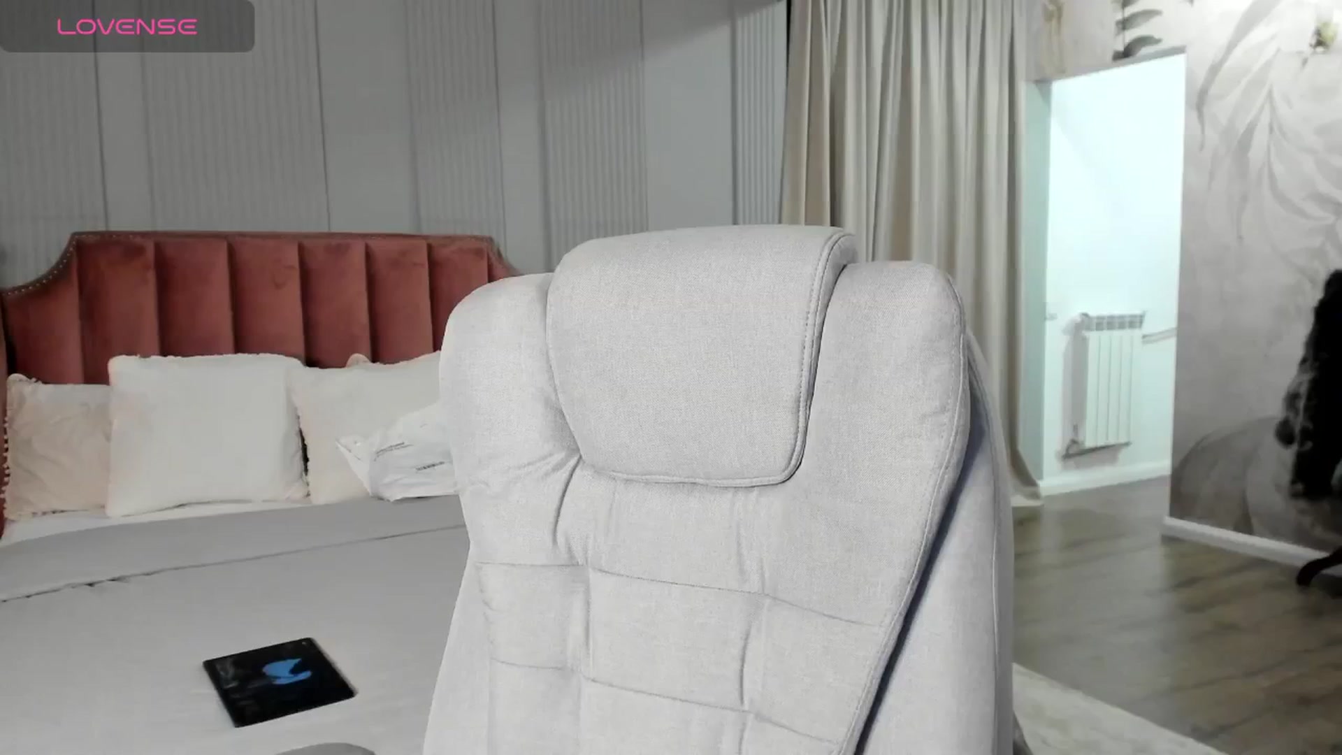 Gallery image thumbnail from NellieCutest's myfreecams stream on, 06/02/2024, 21:47 image 1 of 20