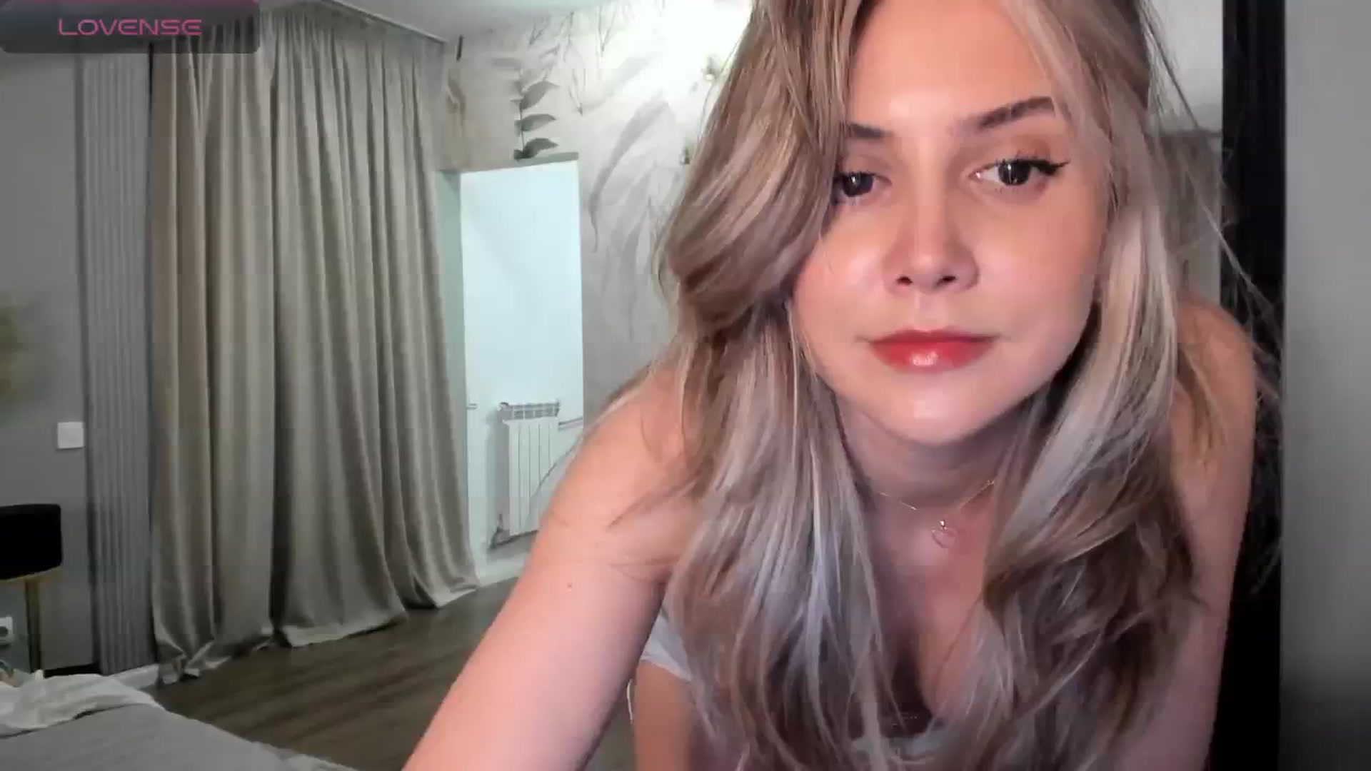Gallery image thumbnail from NellieCutest's myfreecams stream on, 06/13/2024, 21:43 image 9 of 20