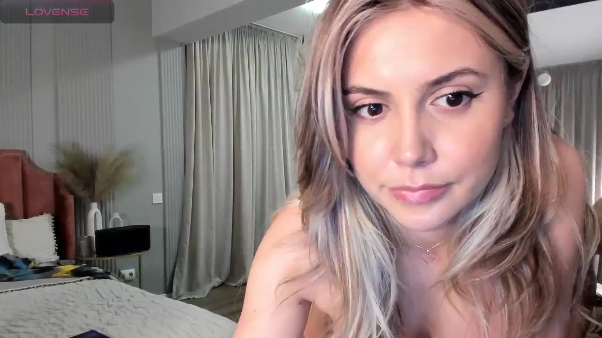 Gallery image thumbnail from NellieCutest's myfreecams stream on, 06/15/2024, 22:26 image 19 of 20