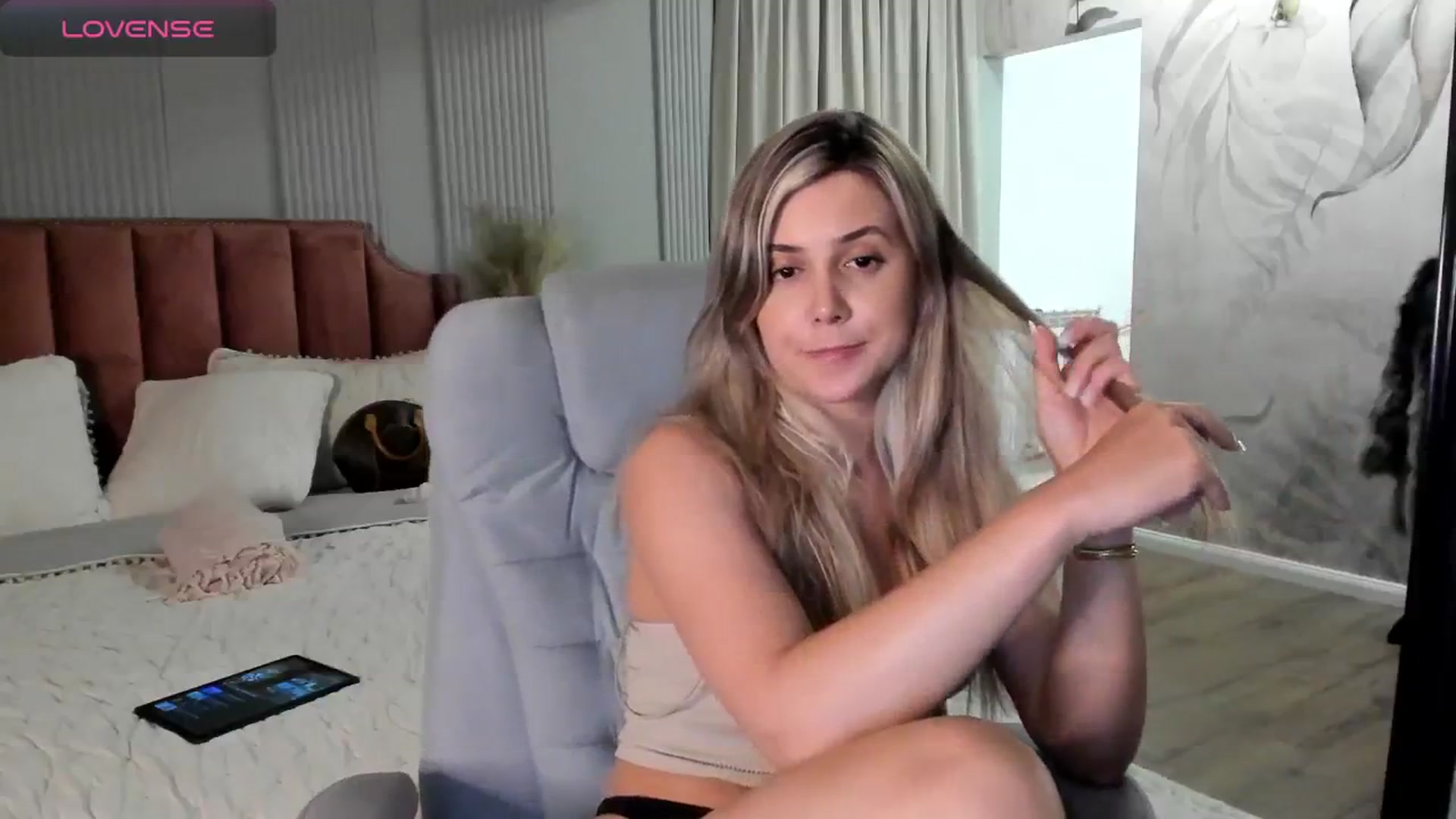 Gallery image thumbnail from NellieCutest's myfreecams stream on, 07/07/2024, 21:51 image 14 of 20