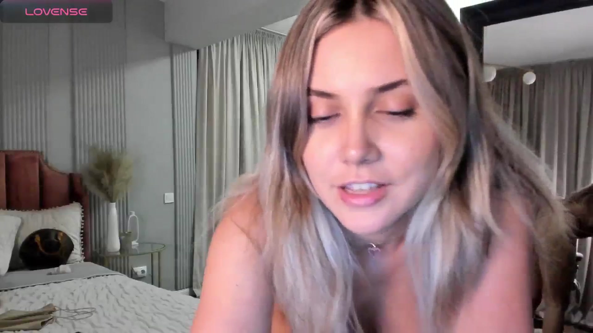 Gallery image thumbnail from NellieCutest's myfreecams stream on, 07/07/2024, 21:51 image 19 of 20