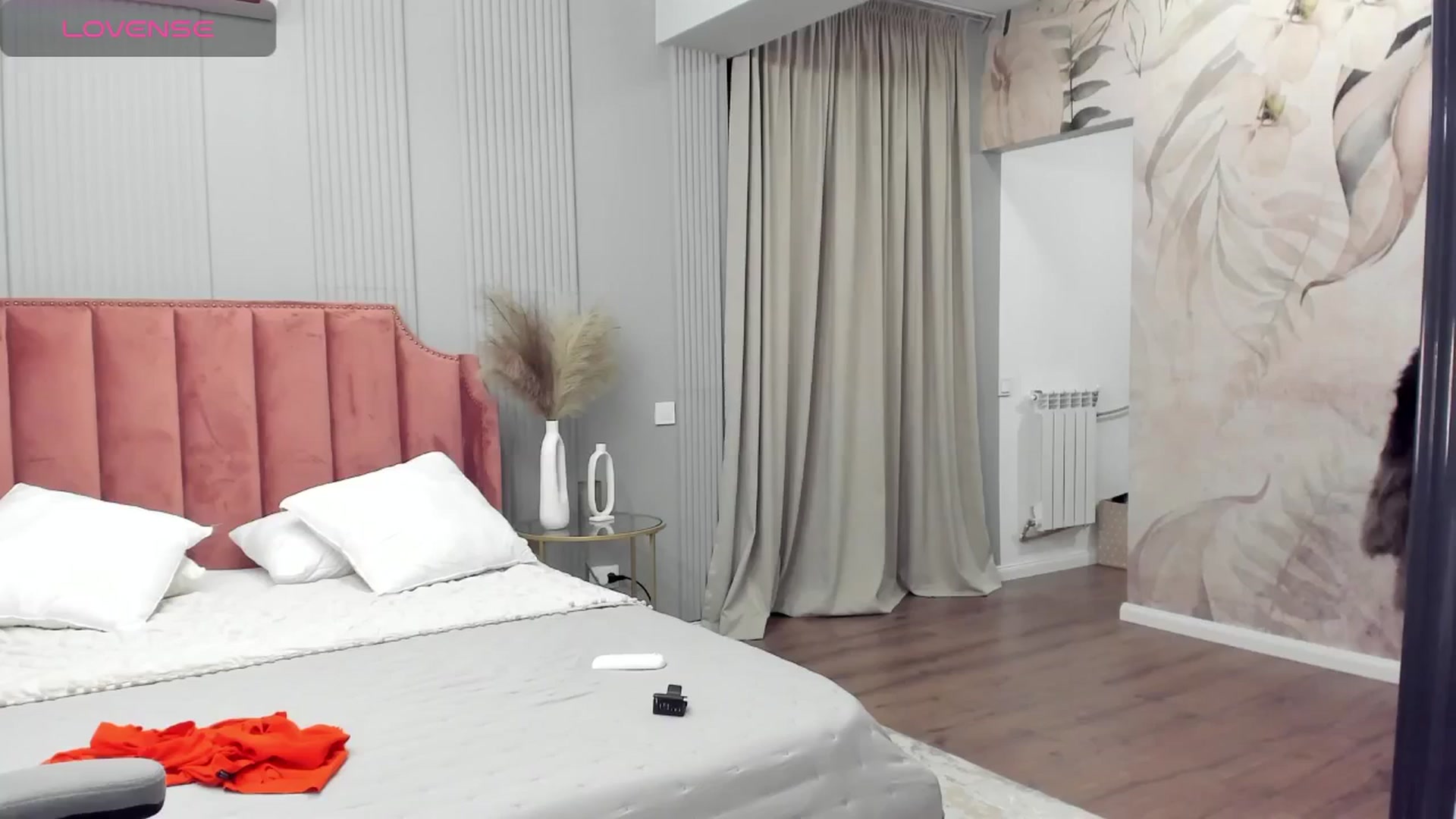 Gallery image thumbnail from NellieCutest's myfreecams stream on, 07/13/2024, 22:44 image 11 of 20