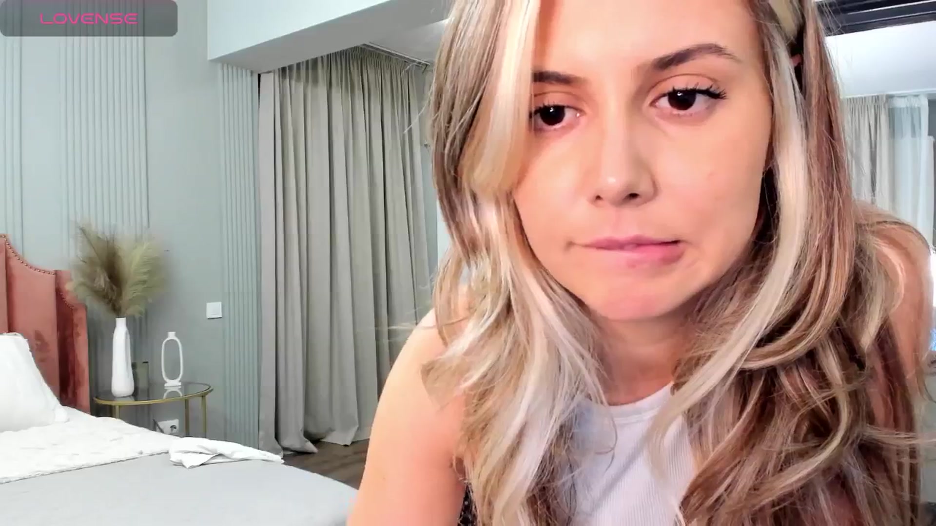 Gallery image thumbnail from NellieCutest's myfreecams stream on, 07/25/2024, 20:03 image 20 of 20