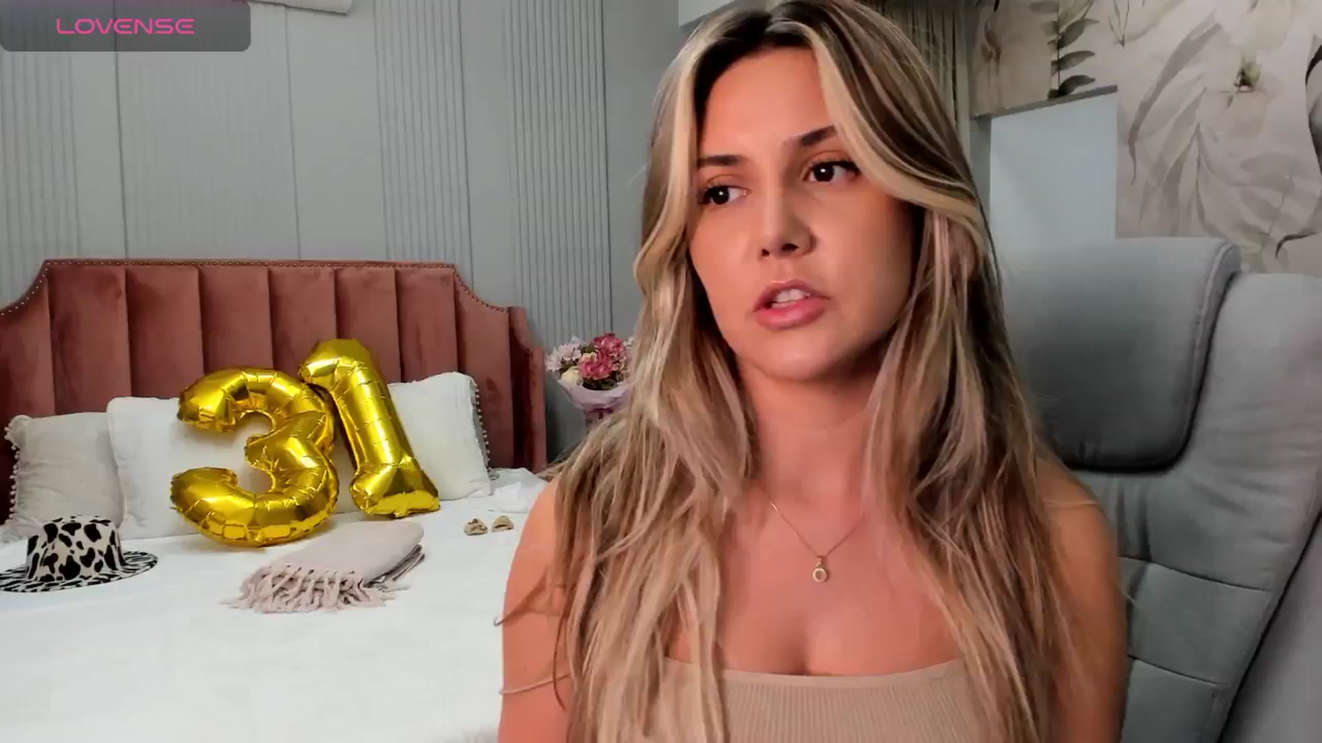 Gallery image thumbnail from NellieCutest's myfreecams stream on, 08/15/2024, 21:34 image 3 of 20