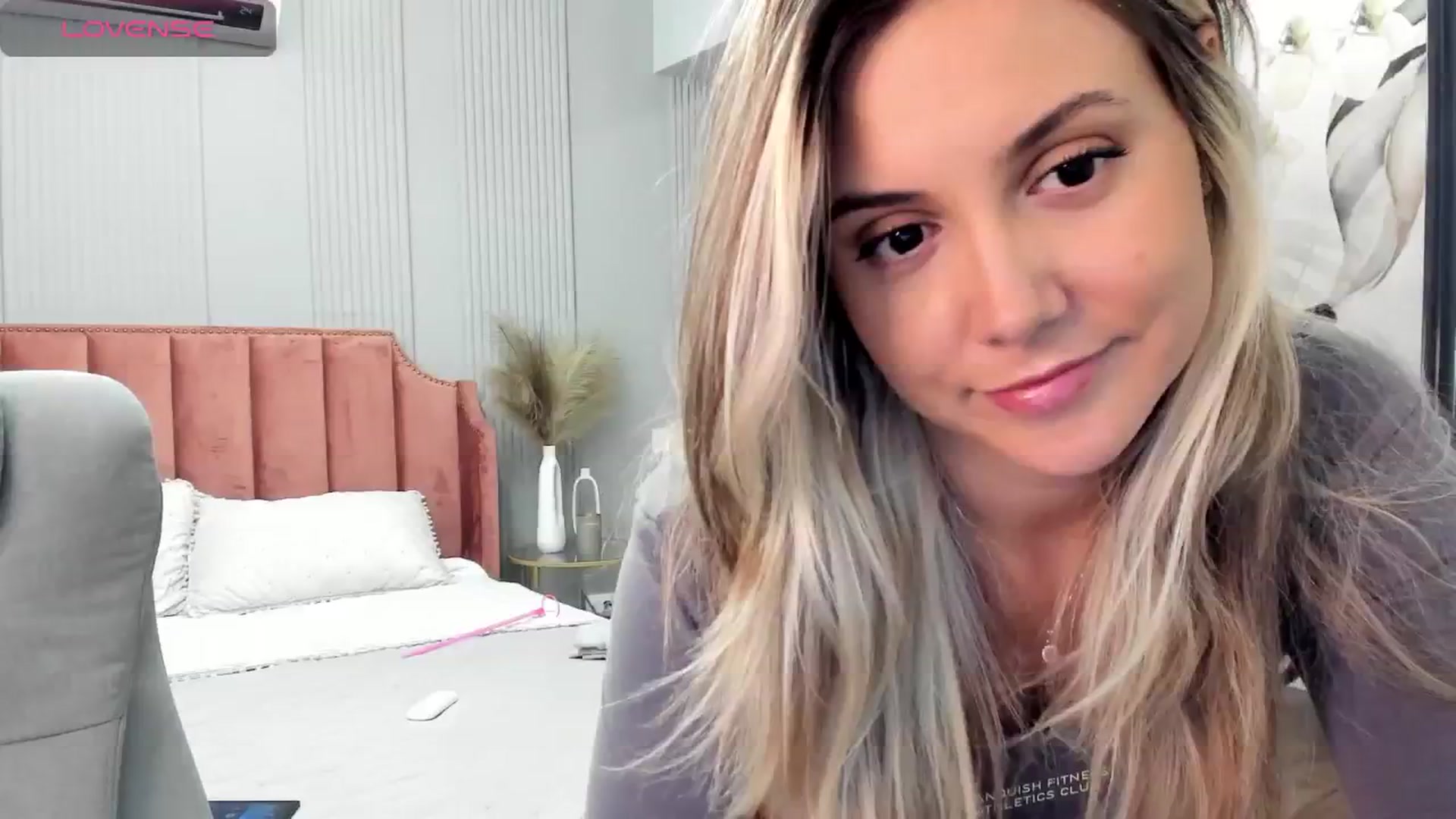 Gallery image thumbnail from NellieCutest's myfreecams stream on, 09/19/2024, 21:52 image 5 of 20