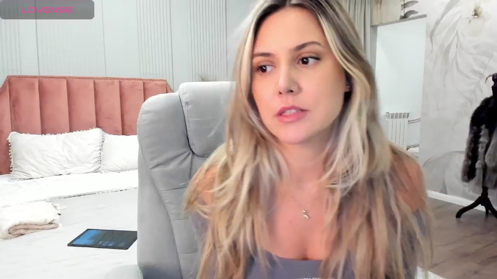 Gallery image thumbnail from NellieCutest's myfreecams stream on, 09/19/2024, 21:52 image 19 of 20