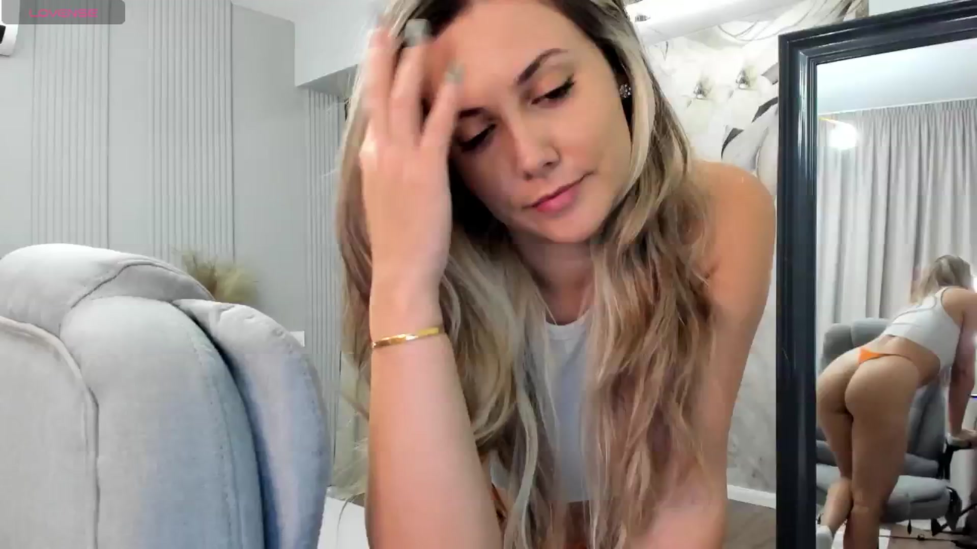 Gallery image thumbnail from NellieCutest's myfreecams stream on, 09/29/2024, 21:43 image 5 of 20