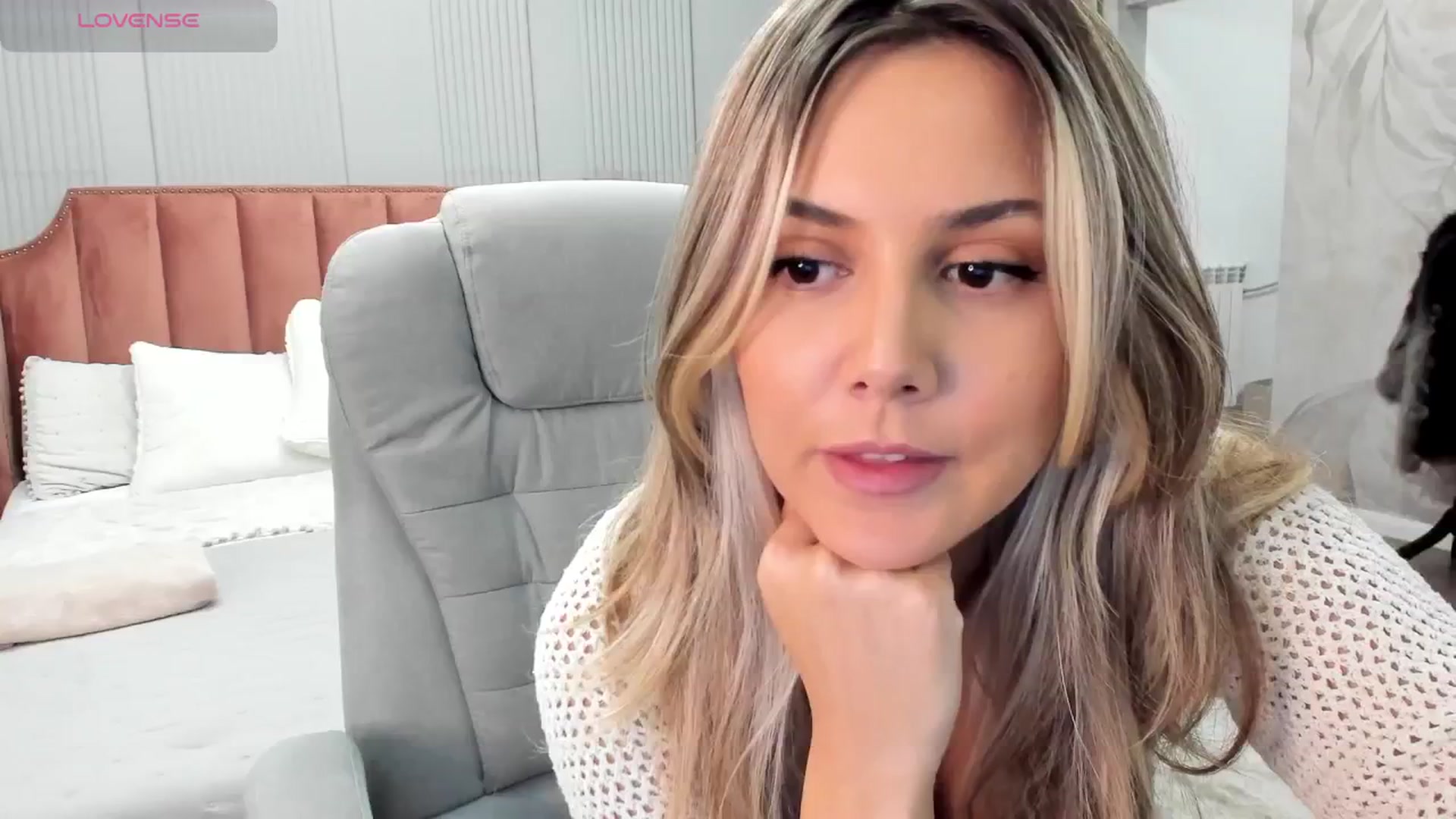 Gallery image thumbnail from NellieCutest's myfreecams stream on, 10/12/2024, 22:05 image 2 of 20