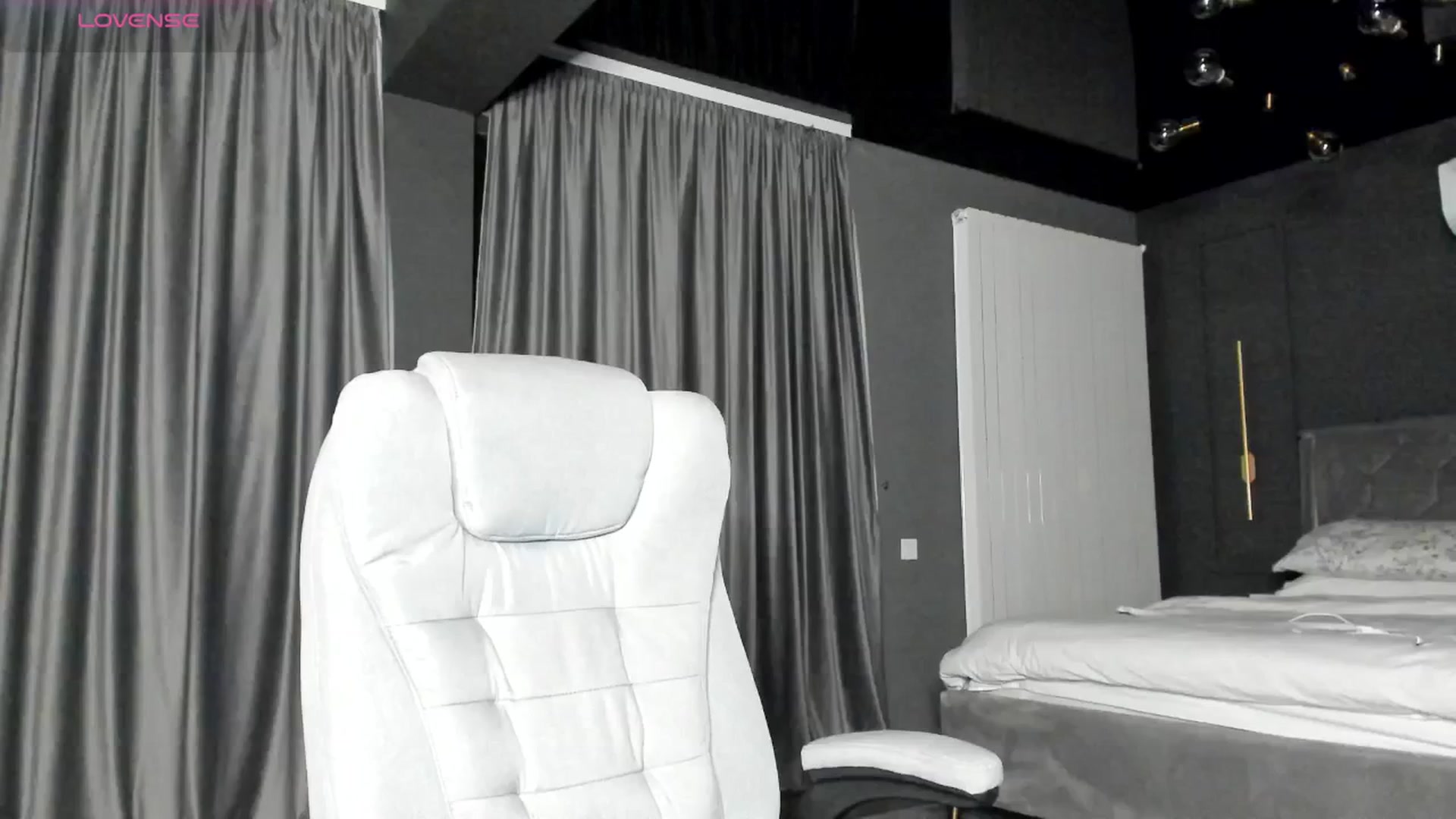 Gallery image thumbnail from NellieCutest's myfreecams stream on, 10/24/2024, 19:47 image 2 of 20