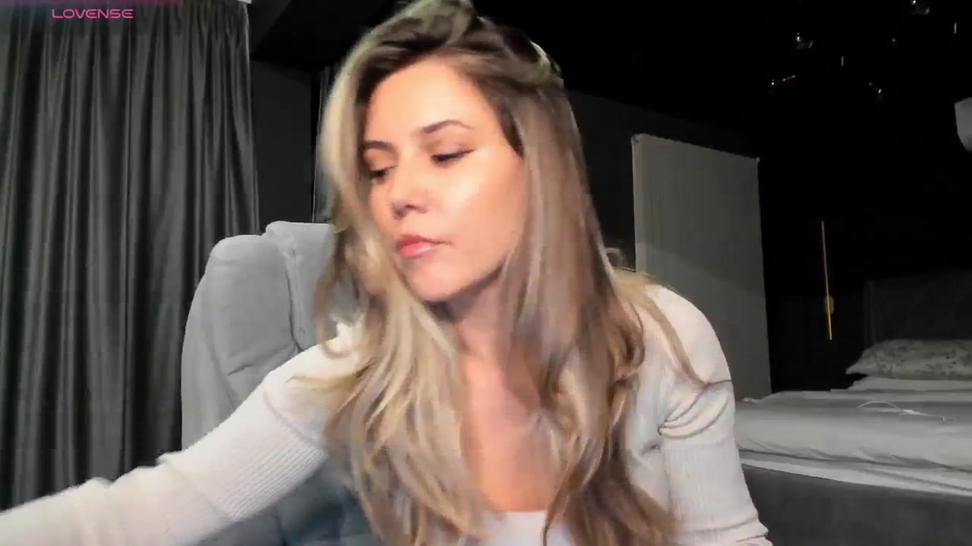 Gallery image thumbnail from NellieCutest's myfreecams stream on, 10/24/2024, 19:47 image 13 of 20