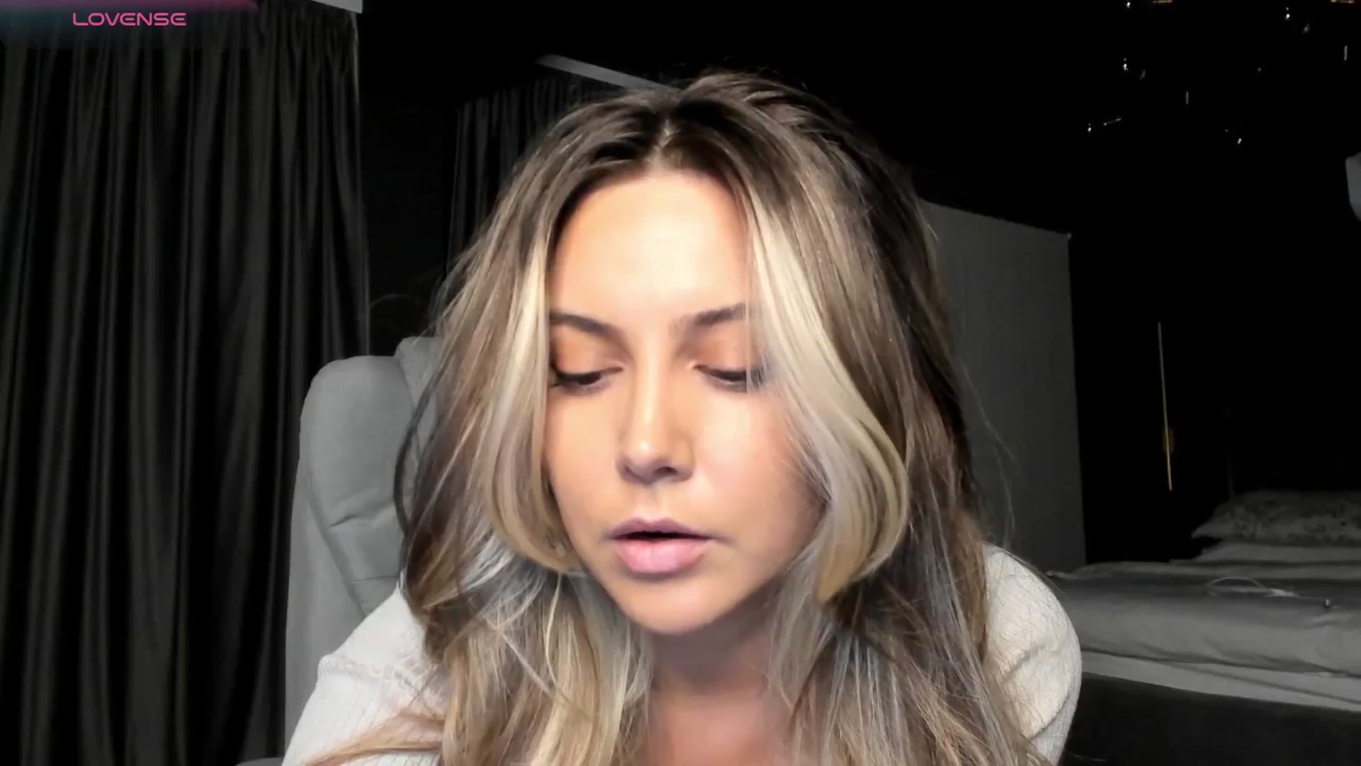 Gallery image thumbnail from NellieCutest's myfreecams stream on, 10/24/2024, 19:47 image 4 of 20